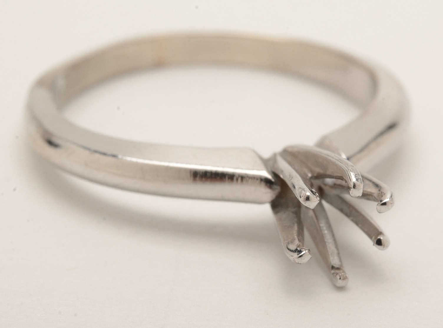 14K White Gold Six-Prong Setting and Band