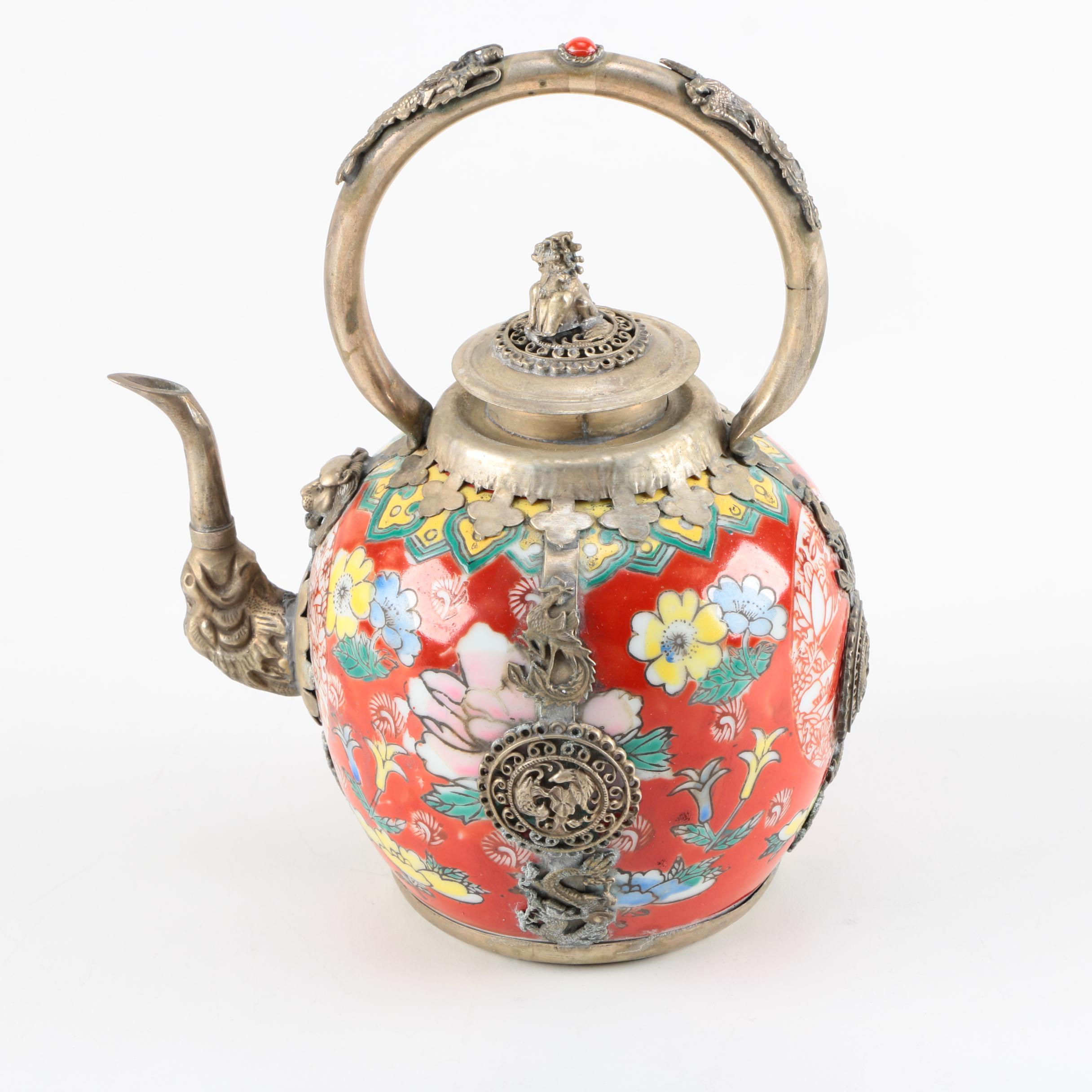 Vintage Chinese Guardian Lion Tea Pot