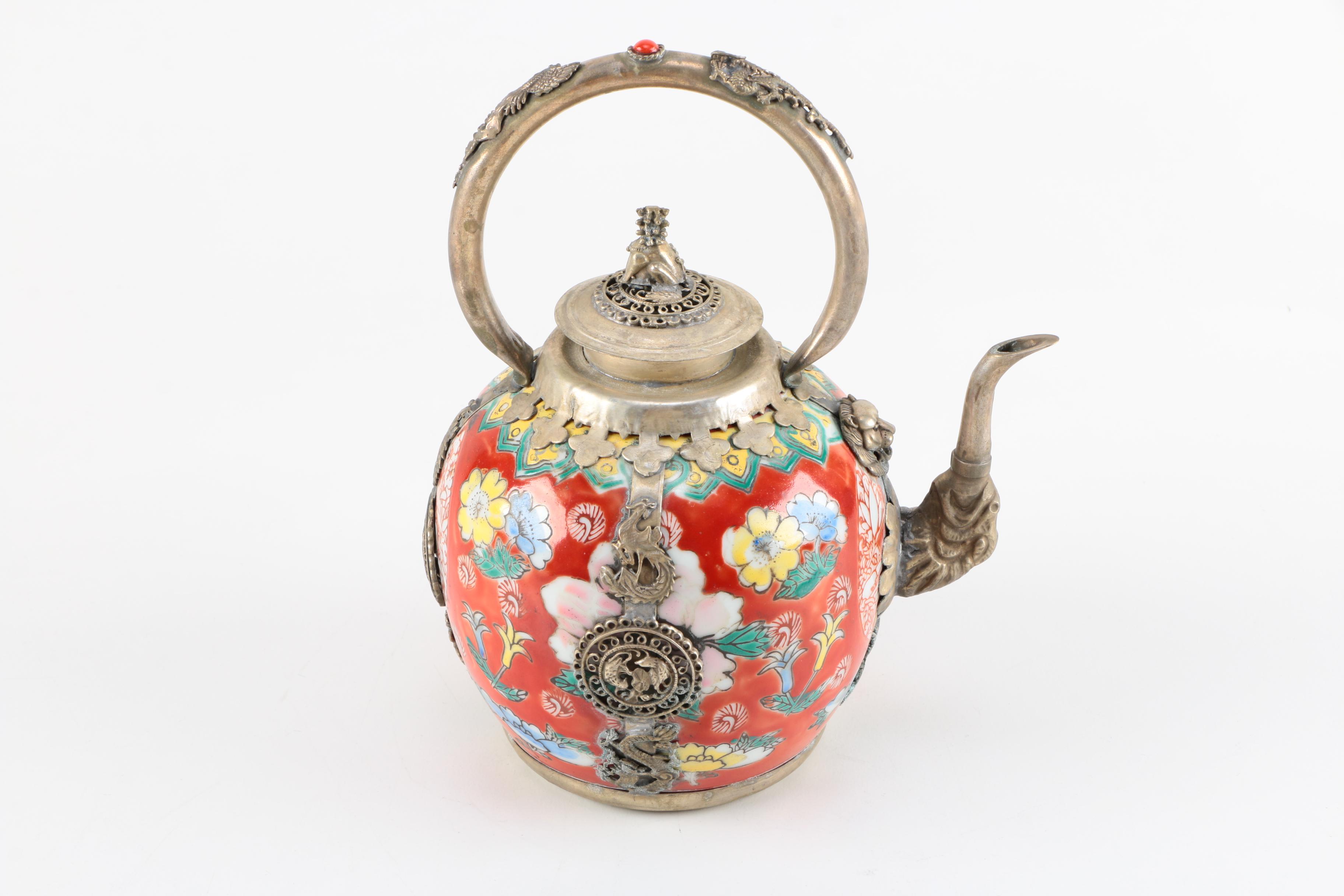 Vintage Chinese Guardian Lion Tea Pot