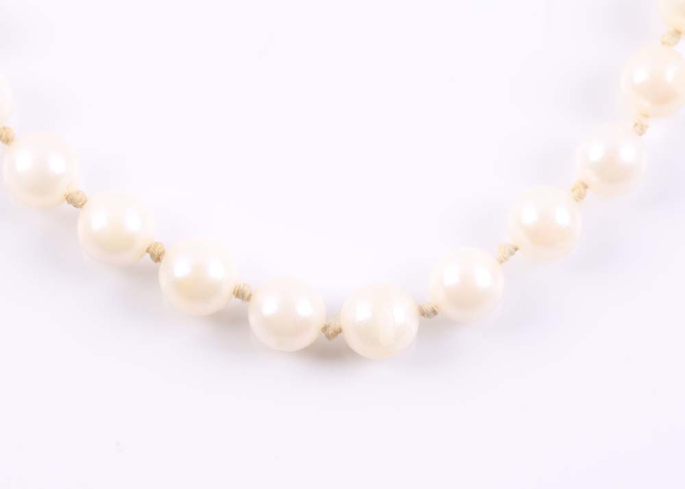 Cultured Pearl Bracelet with 14K Yellow Gold Clasp