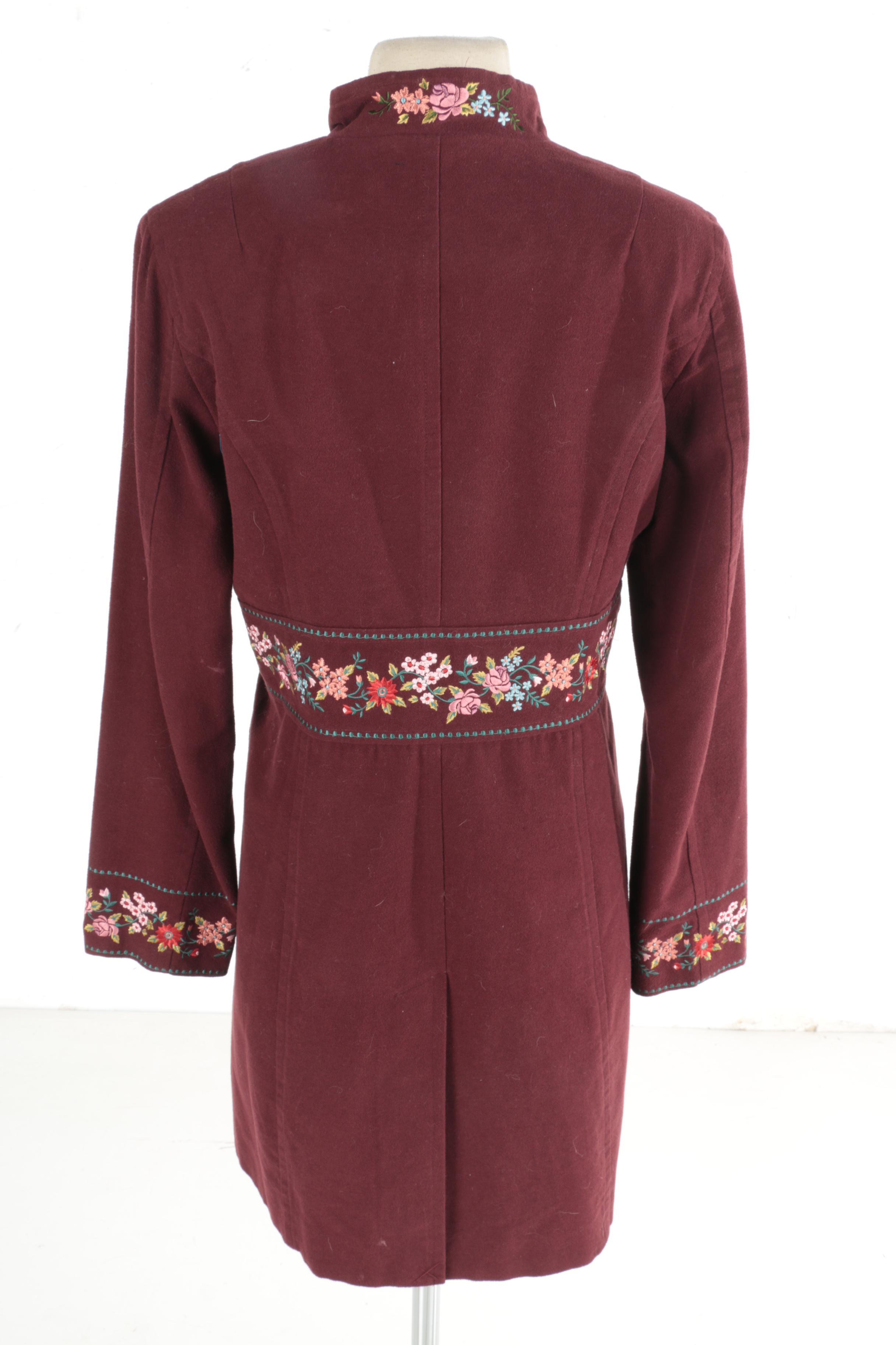 Sleeping on Snow Embroidered Maroon Coat