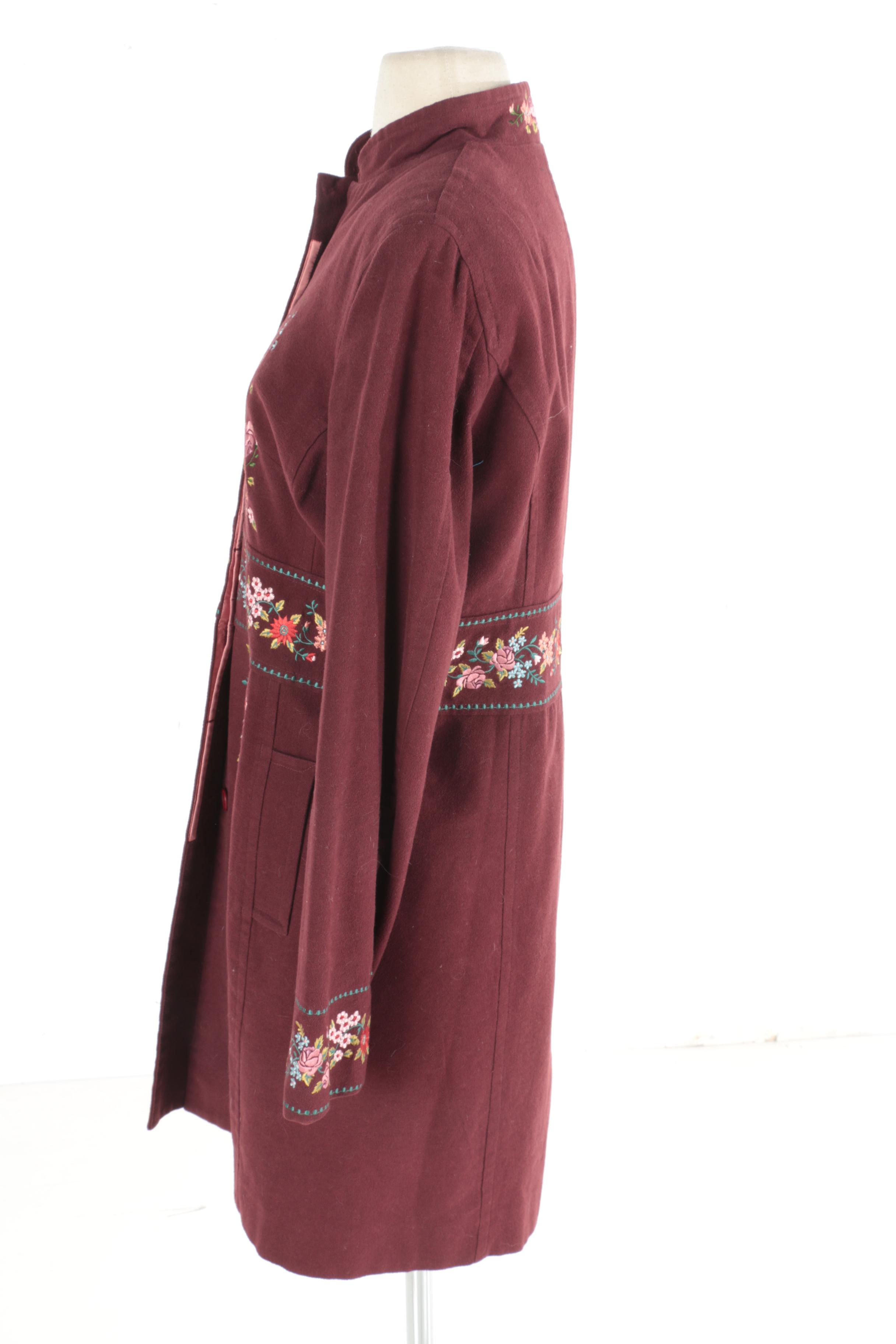 Sleeping on Snow Embroidered Maroon Coat