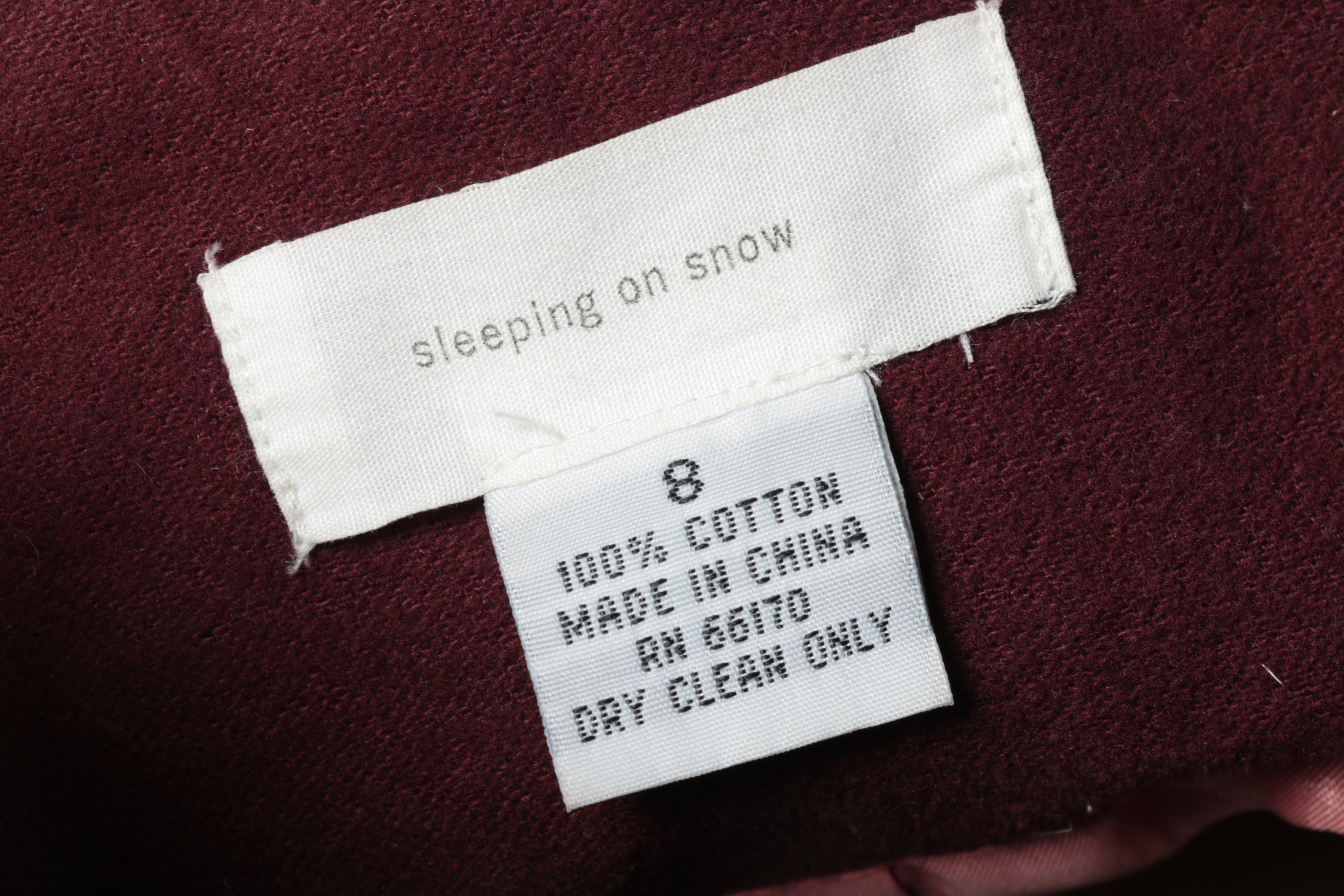 Sleeping on Snow Embroidered Maroon Coat