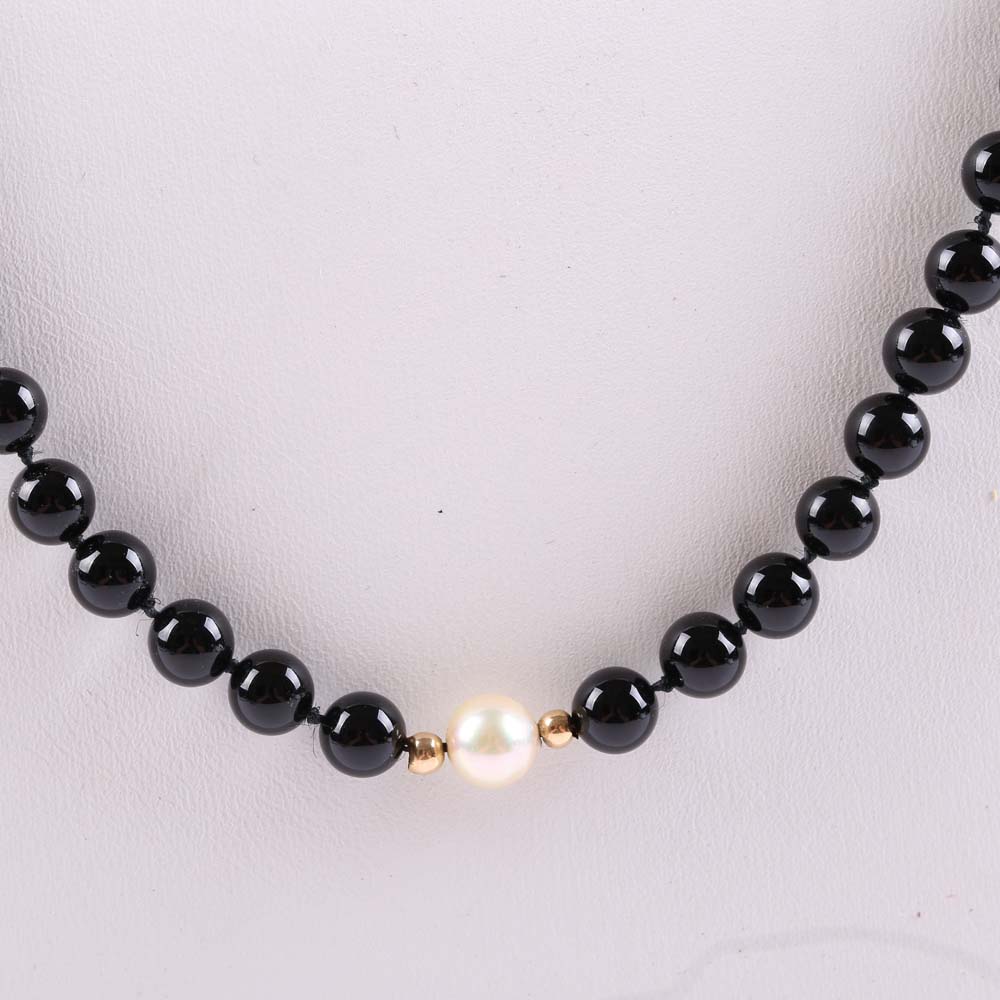 14K Yellow Gold Black Onyx and Freshwater Pearl Necklace