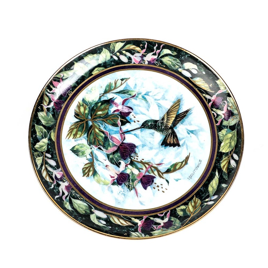 "The Berylline Hummingbird" by Therese Pautowicz Decorative Plate