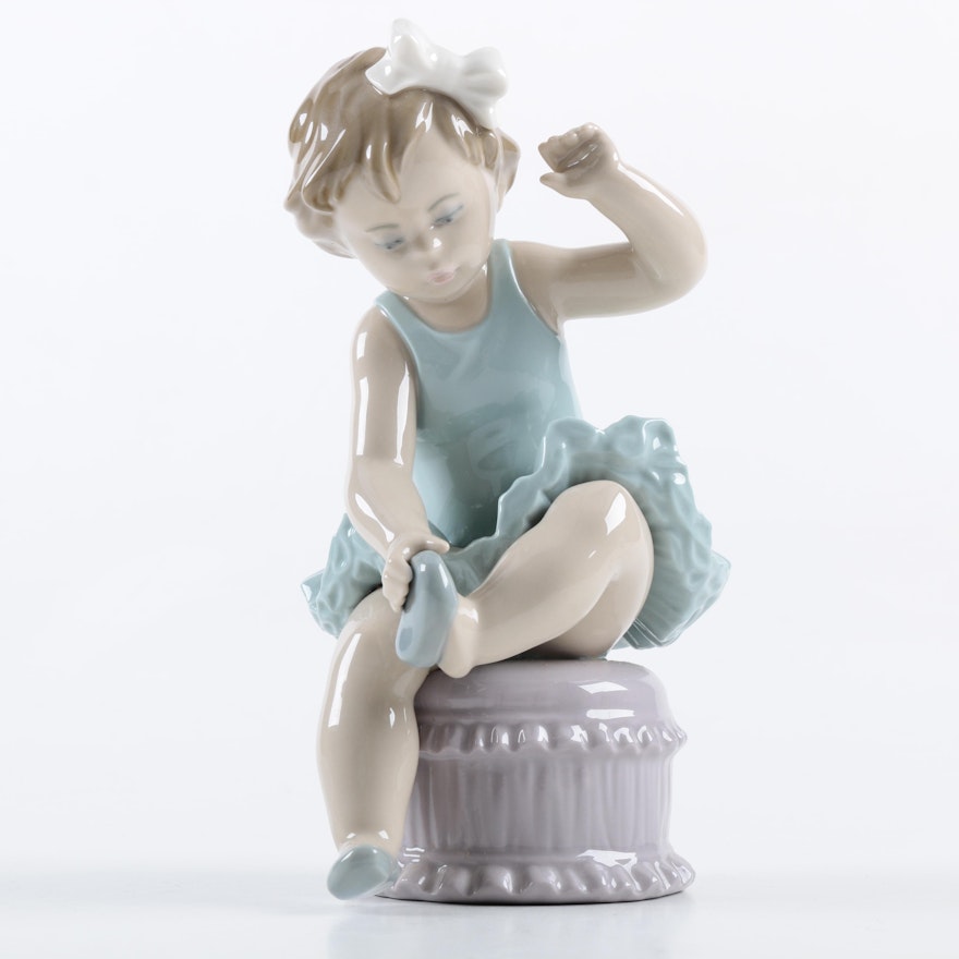 Lladro "Little Ballerina Girl" Figurine