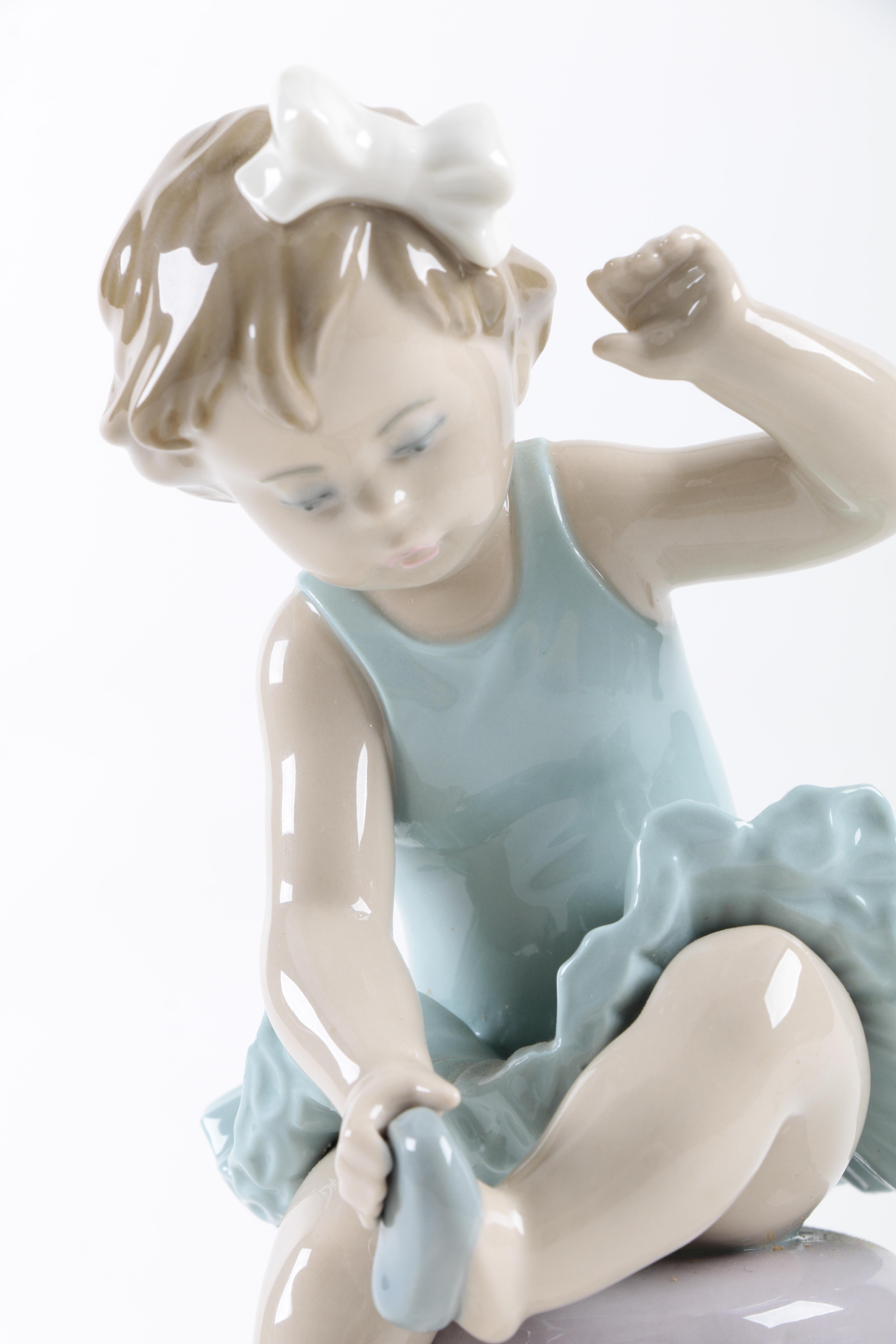 Lladro "Little Ballerina Girl" Figurine