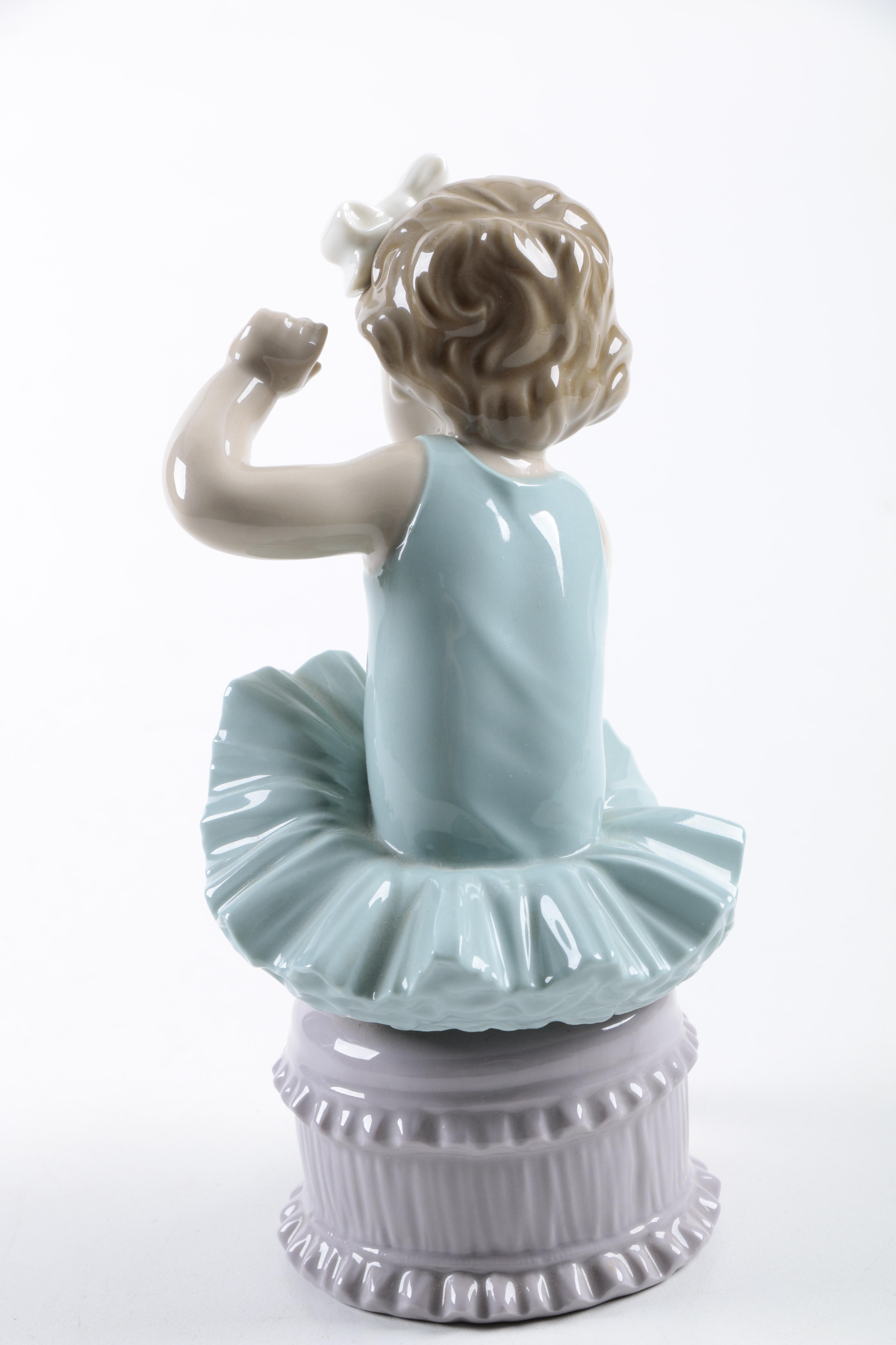 Lladro "Little Ballerina Girl" Figurine
