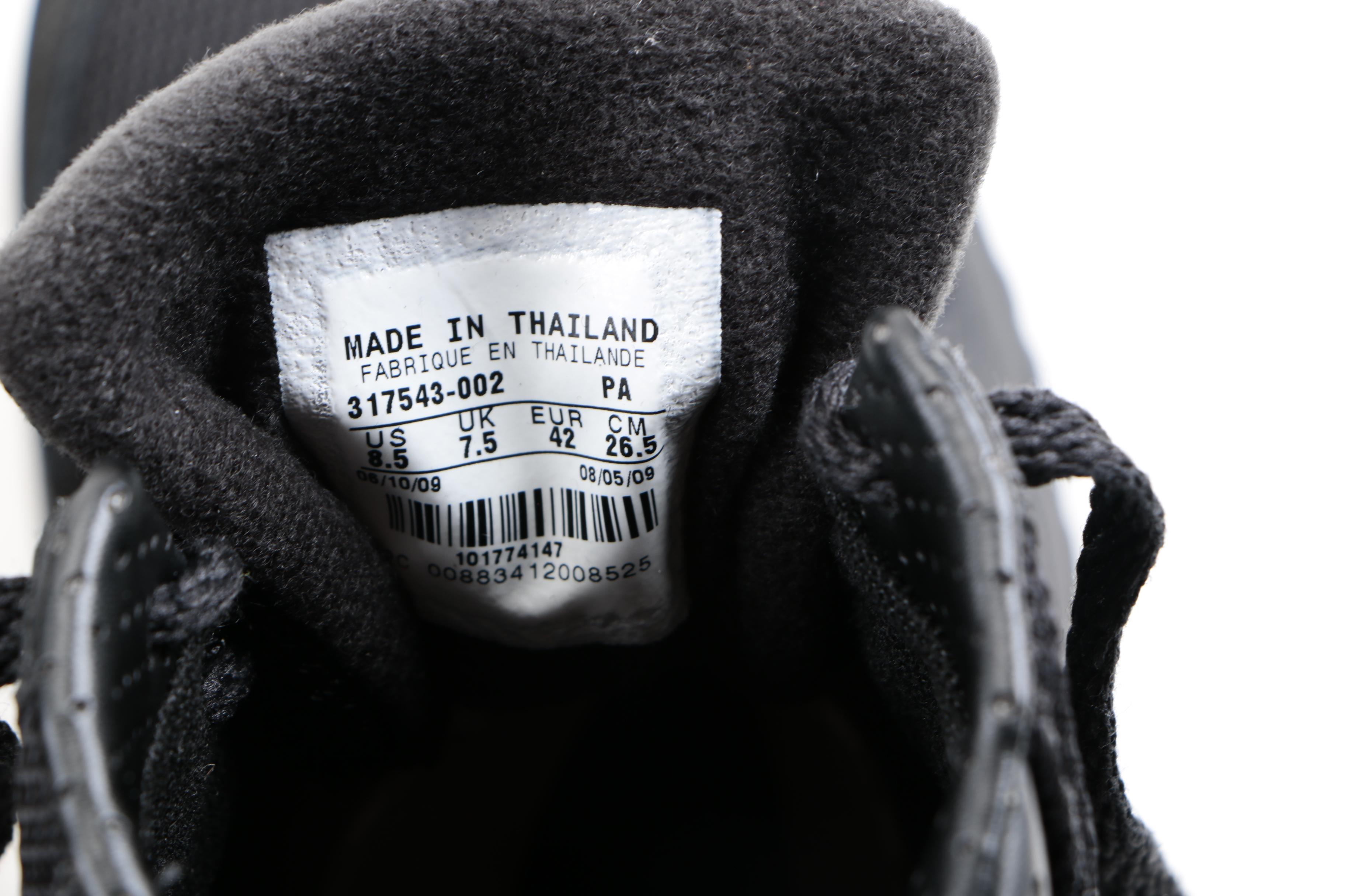 Men's Nike Takos Mid Shoes