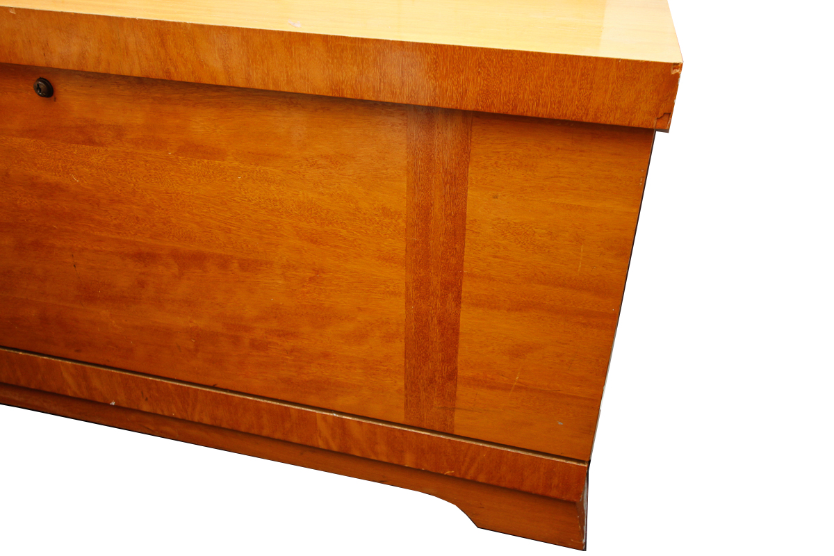 Vintage Art Deco Style Lane Cedar Chest