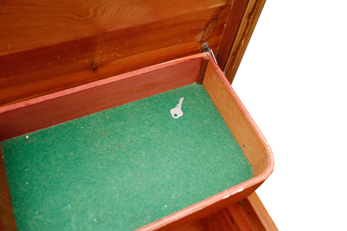 Vintage Art Deco Style Lane Cedar Chest