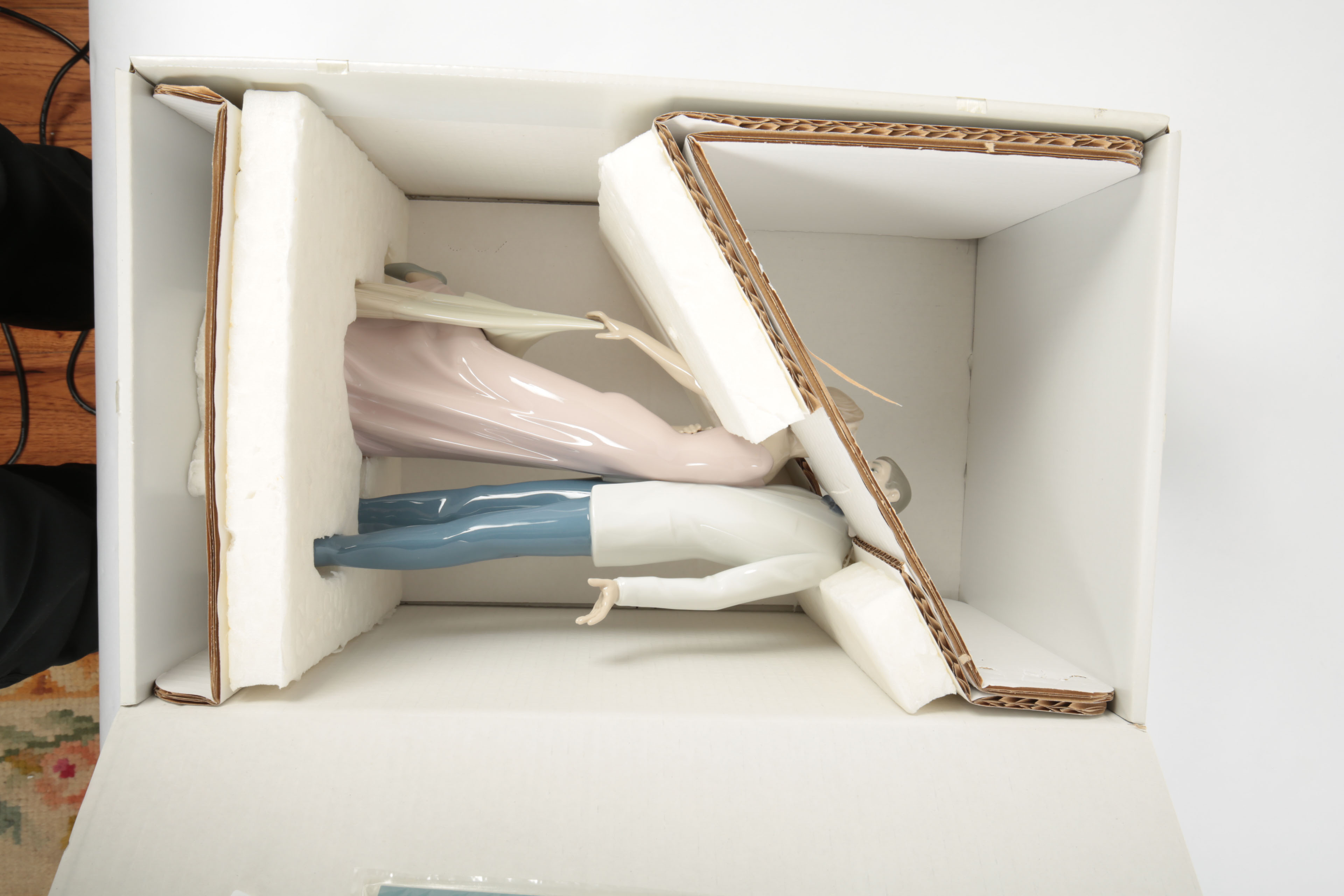 Lladro "Happy Anniversary" Figure