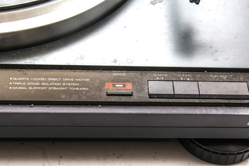 Onkyo Integra CP-1055F Turntable