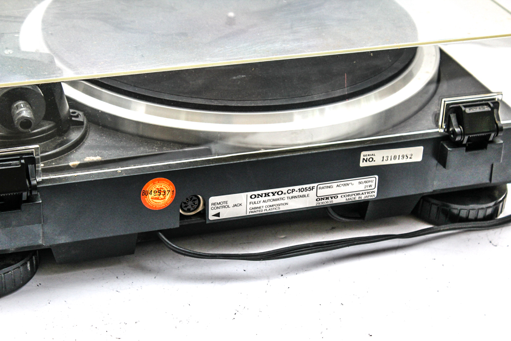 Onkyo Integra CP-1055F Turntable