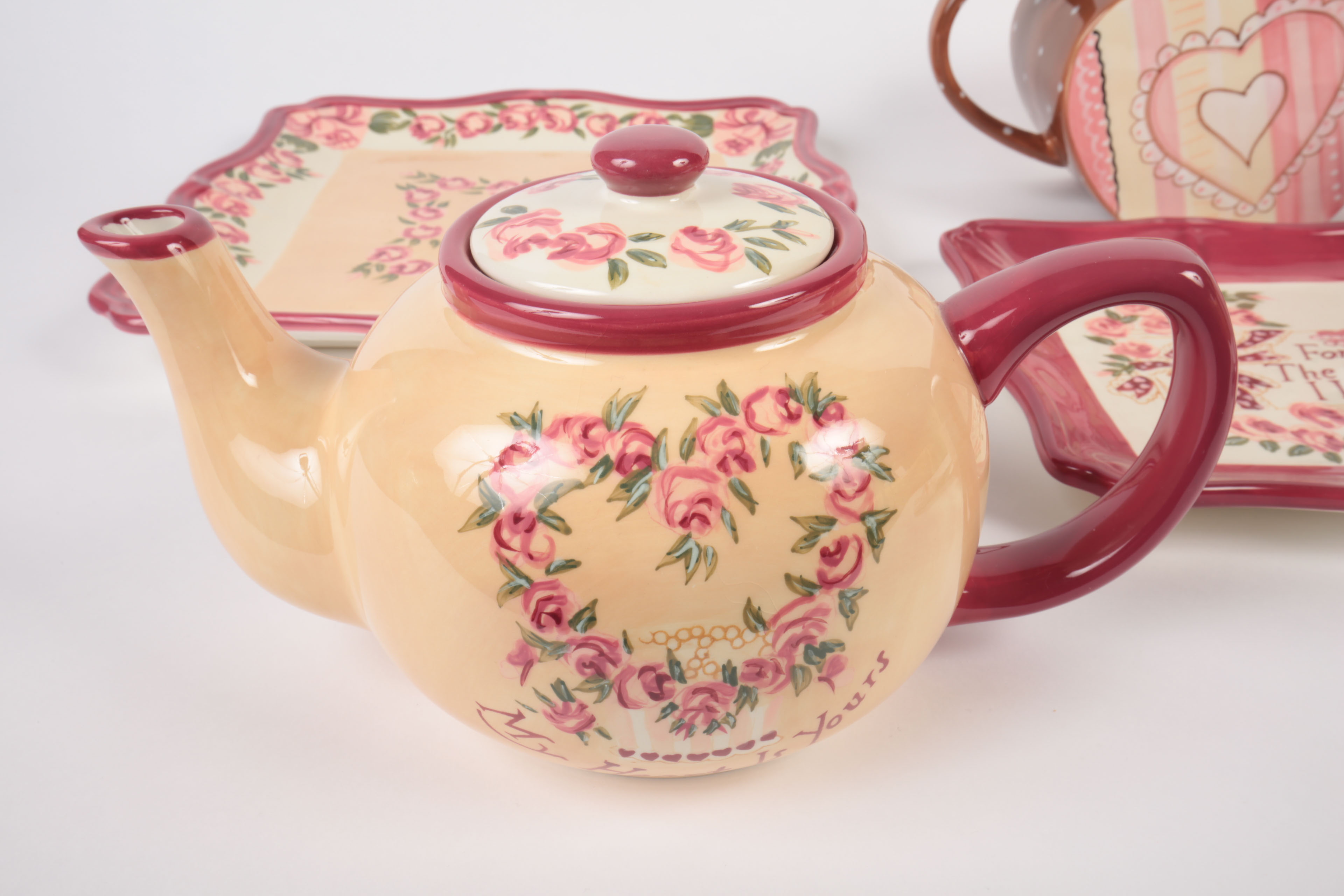 Heart Decorated Ceramic Tableware