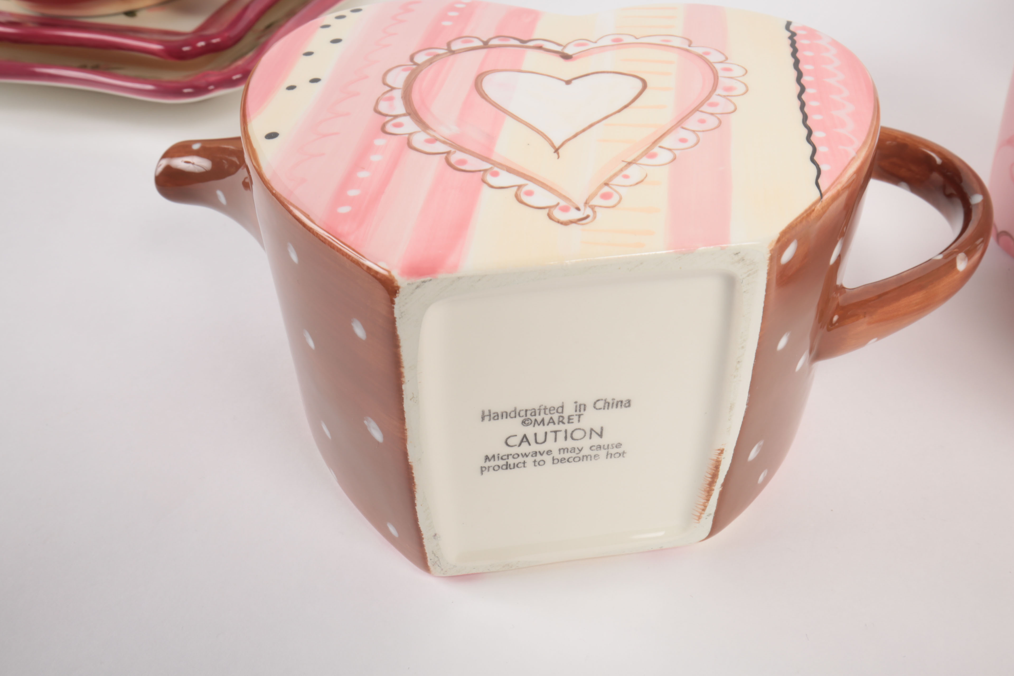 Heart Decorated Ceramic Tableware