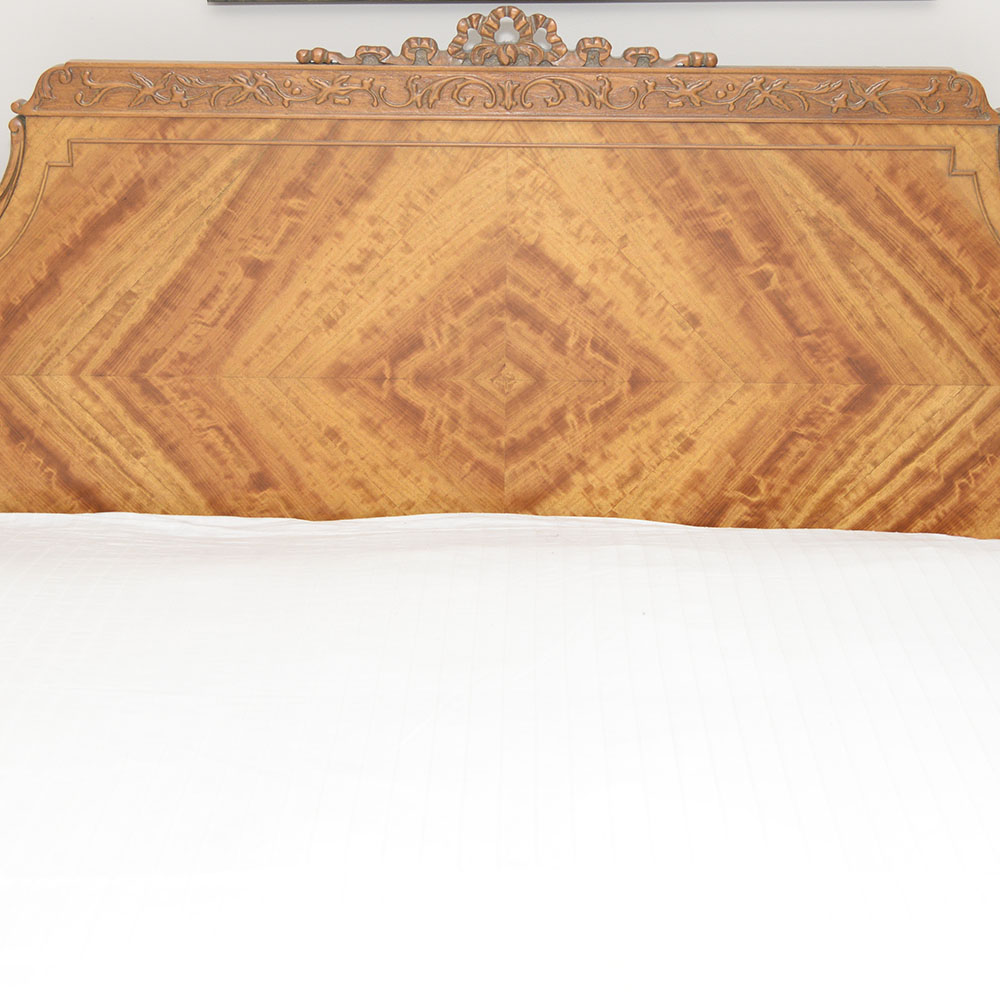 Vintage Louis XV Style Bedroom Suite