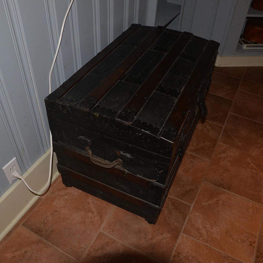 Early 20th Century Antique Travel Trunk