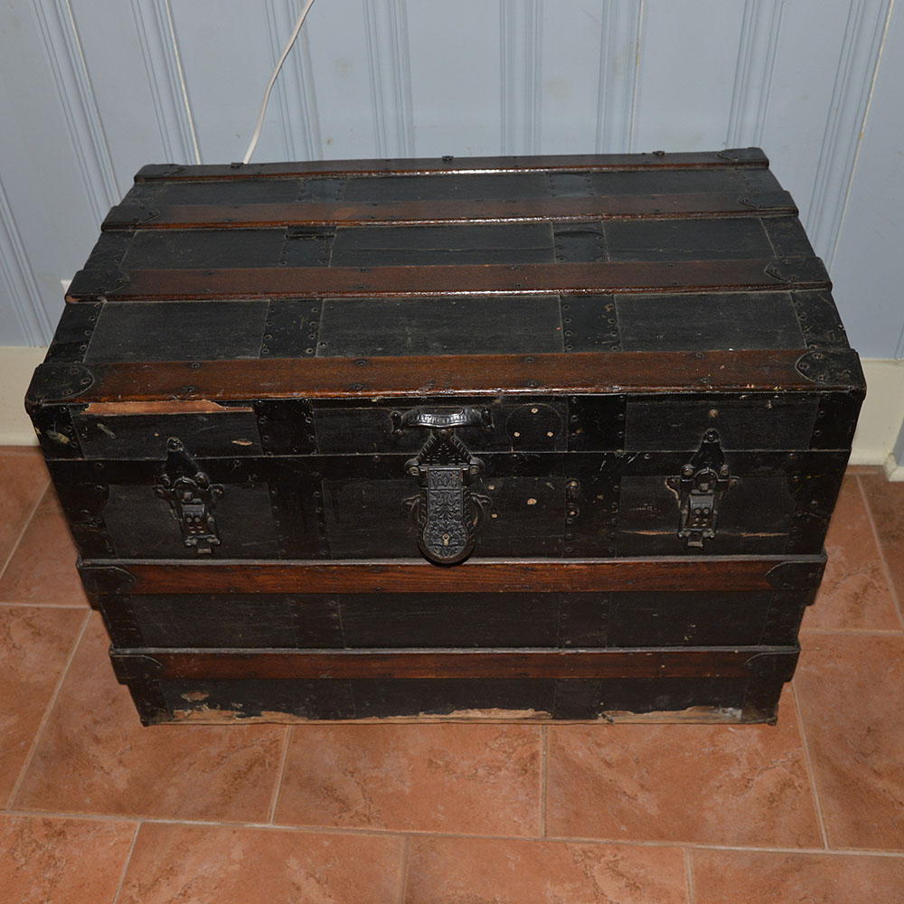 Early 20th Century Antique Travel Trunk