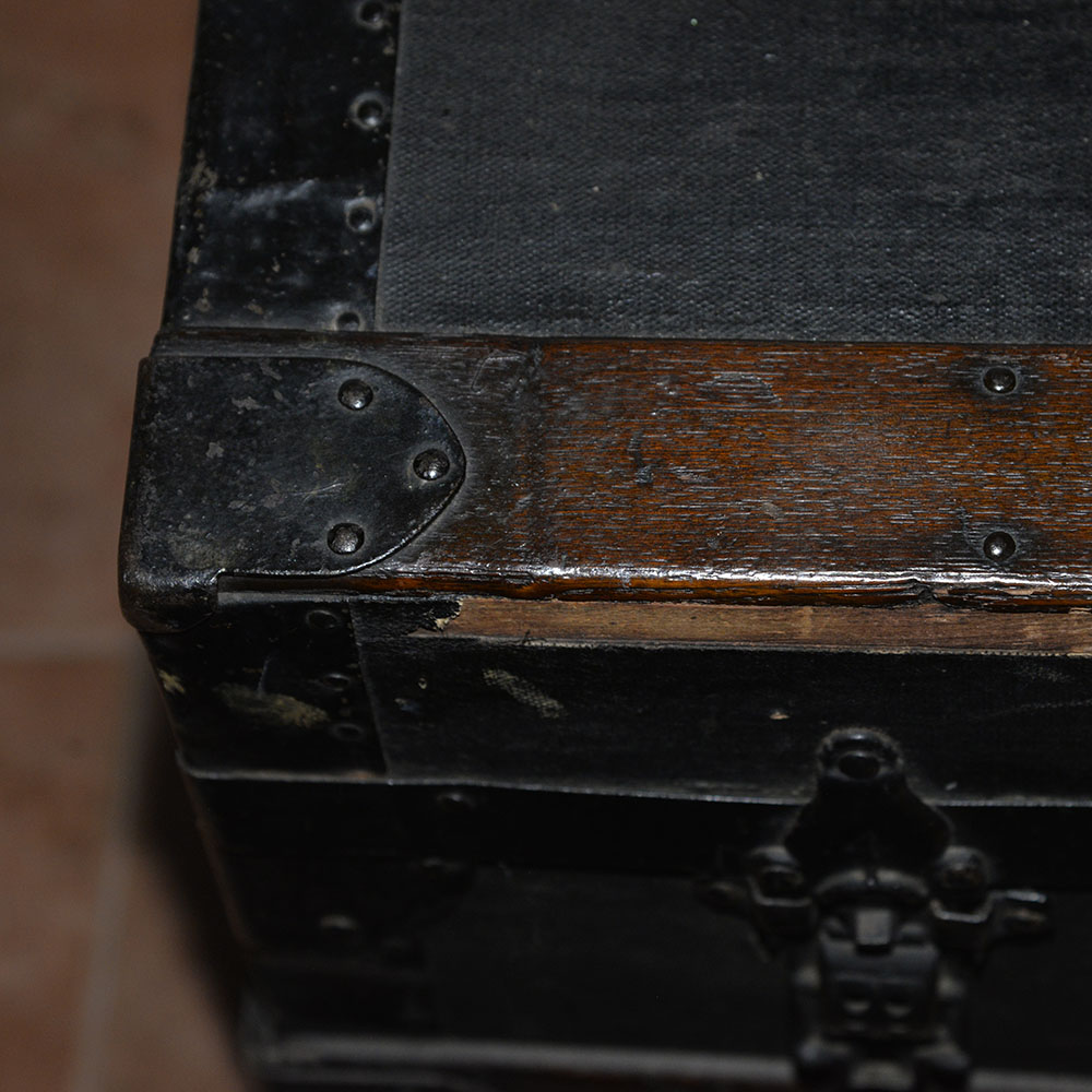 Early 20th Century Antique Travel Trunk