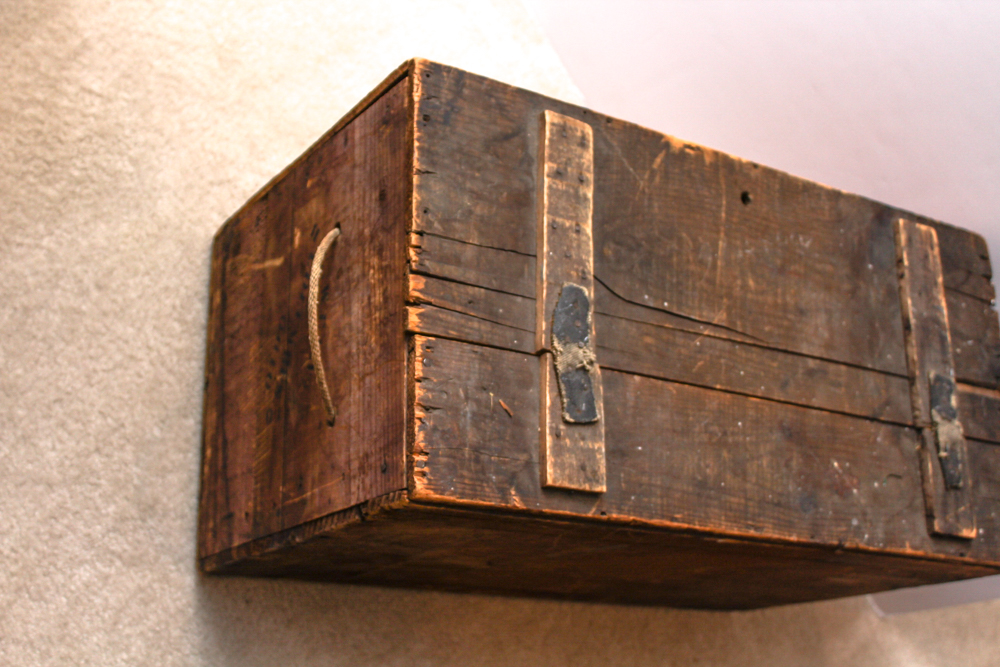 Antique Pine Crate with Lid