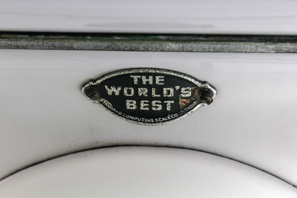 Vintage Retail Scale