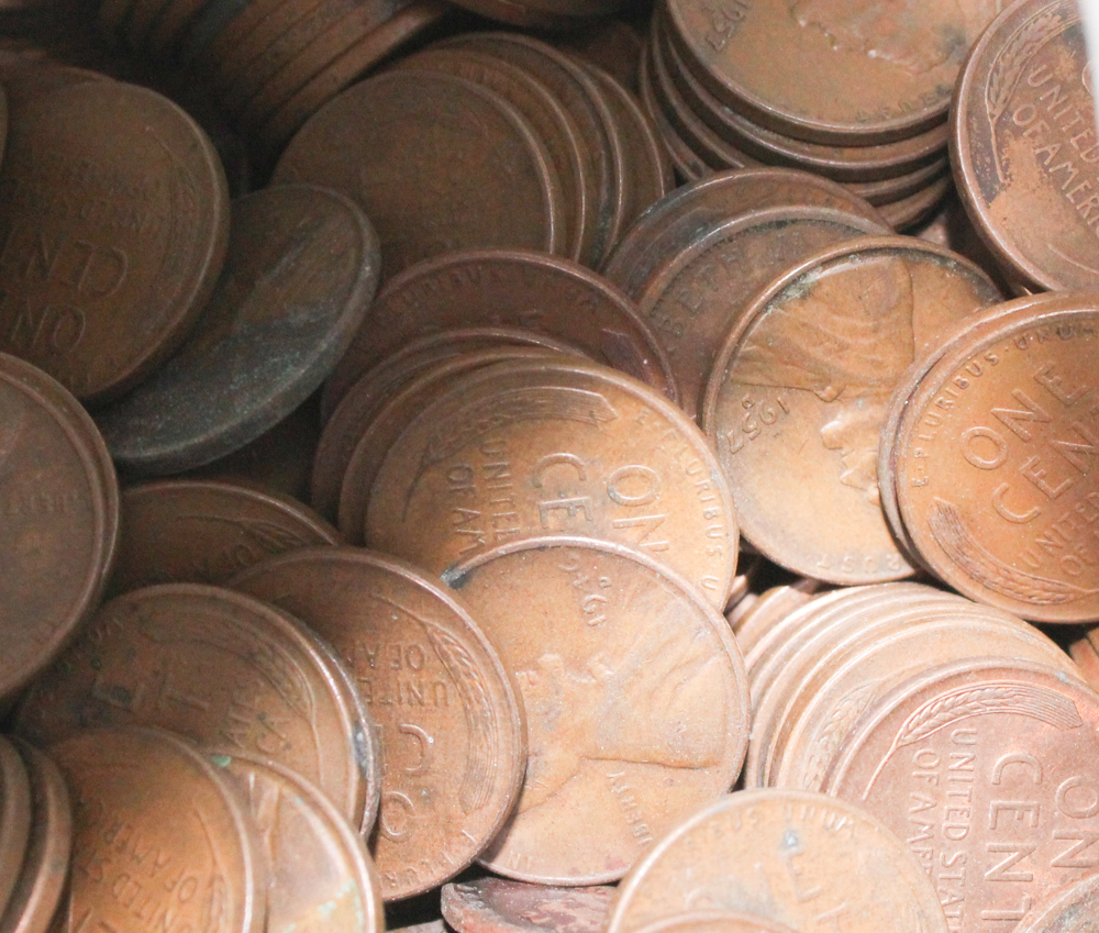 Large Assortment of Lincoln Wheat Cents