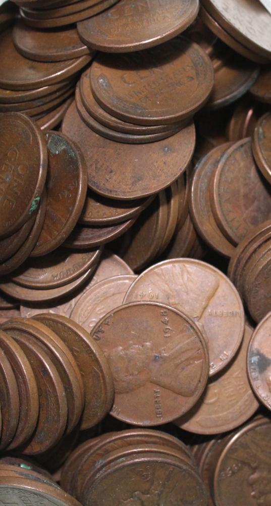 Large Assortment of Lincoln Wheat Cents