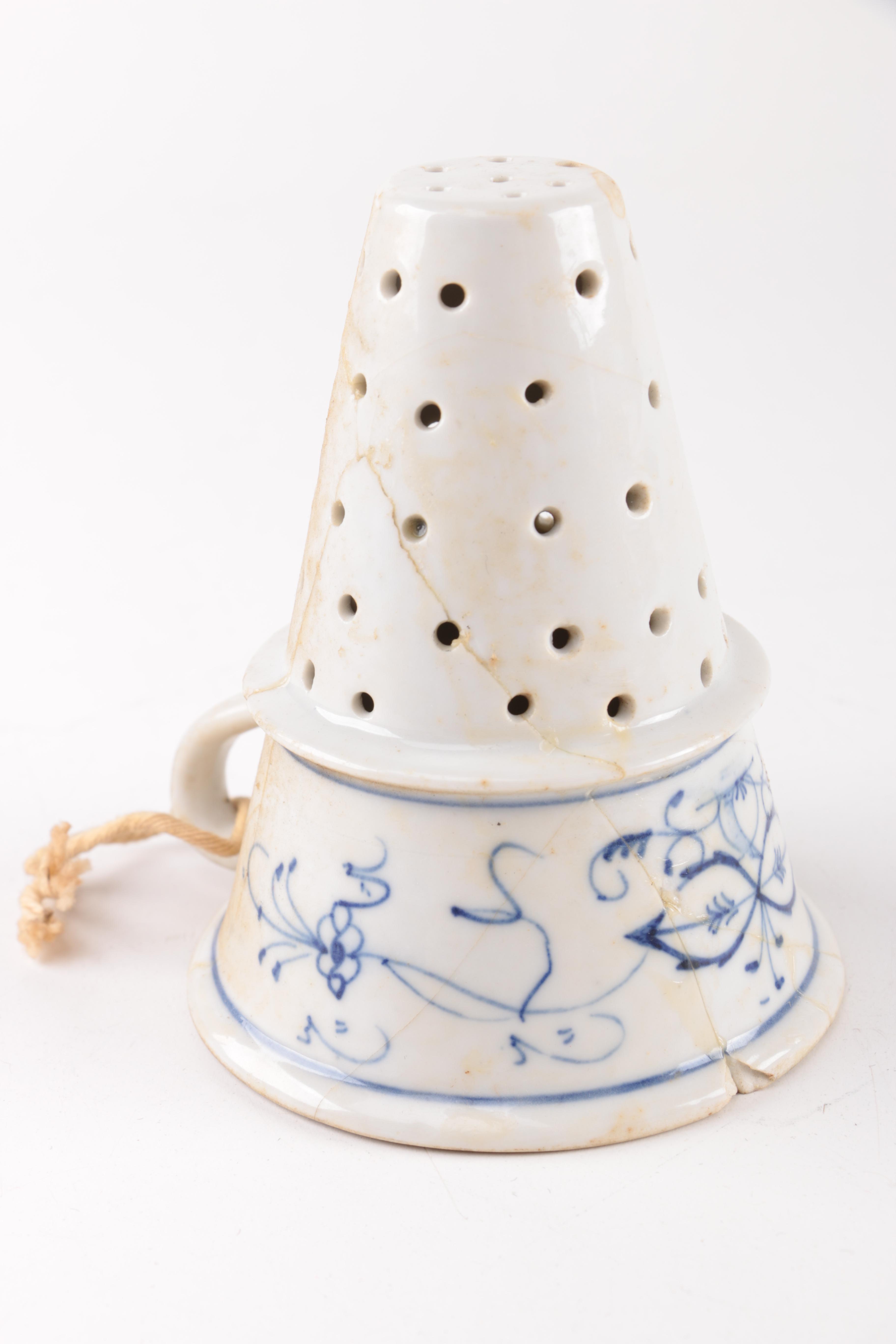 Vintage "Blue Onion" Ceramic and Wood Bakeware