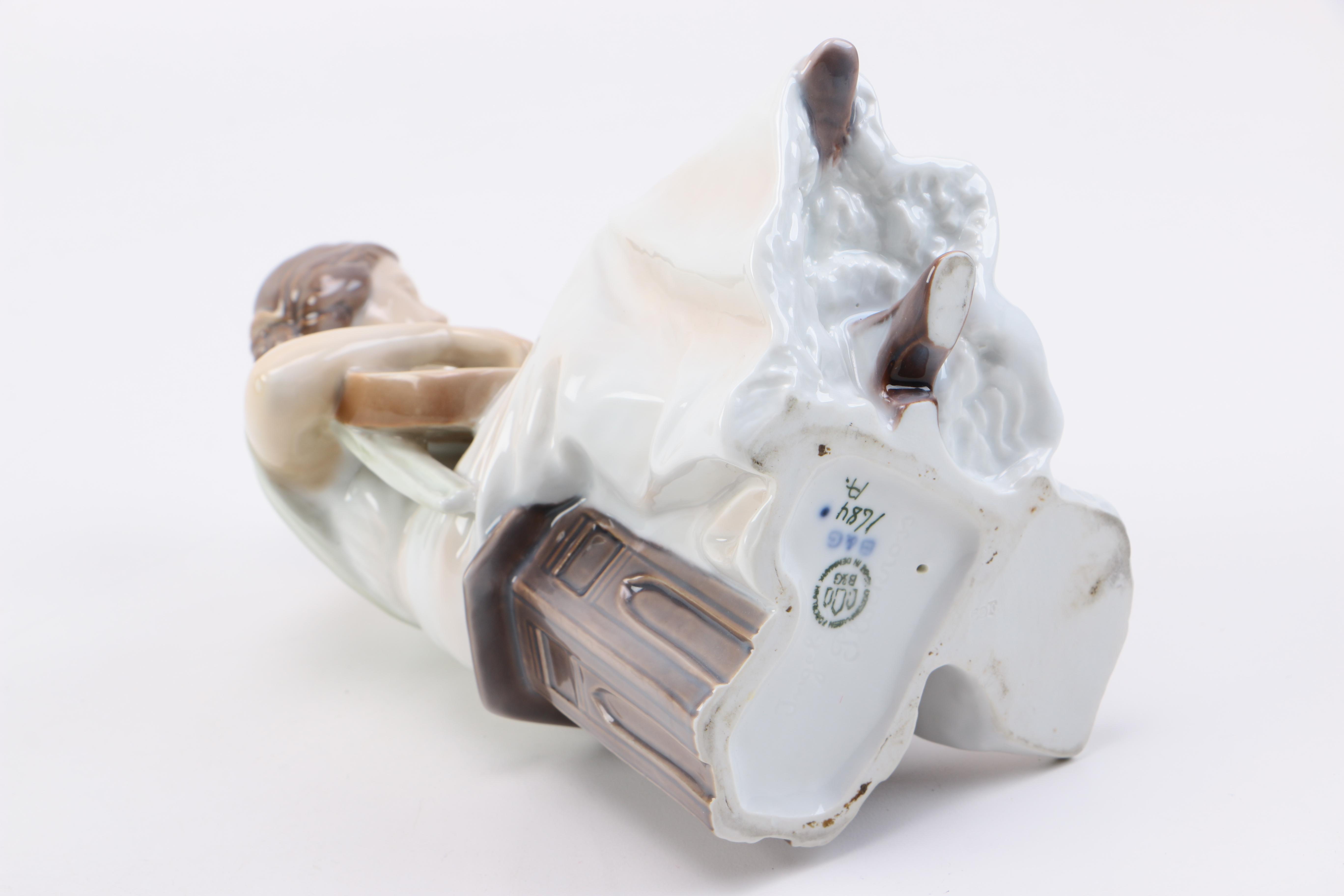 Bing & Grondahl "Woman with Guitar" Figurine