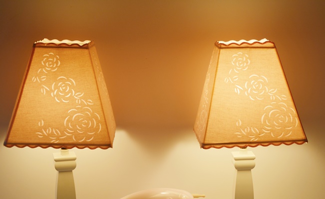 Pottery Barn Pink Grand Phone and Two Table Lamps