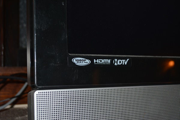 Vizio Gallevia 52" HDTV