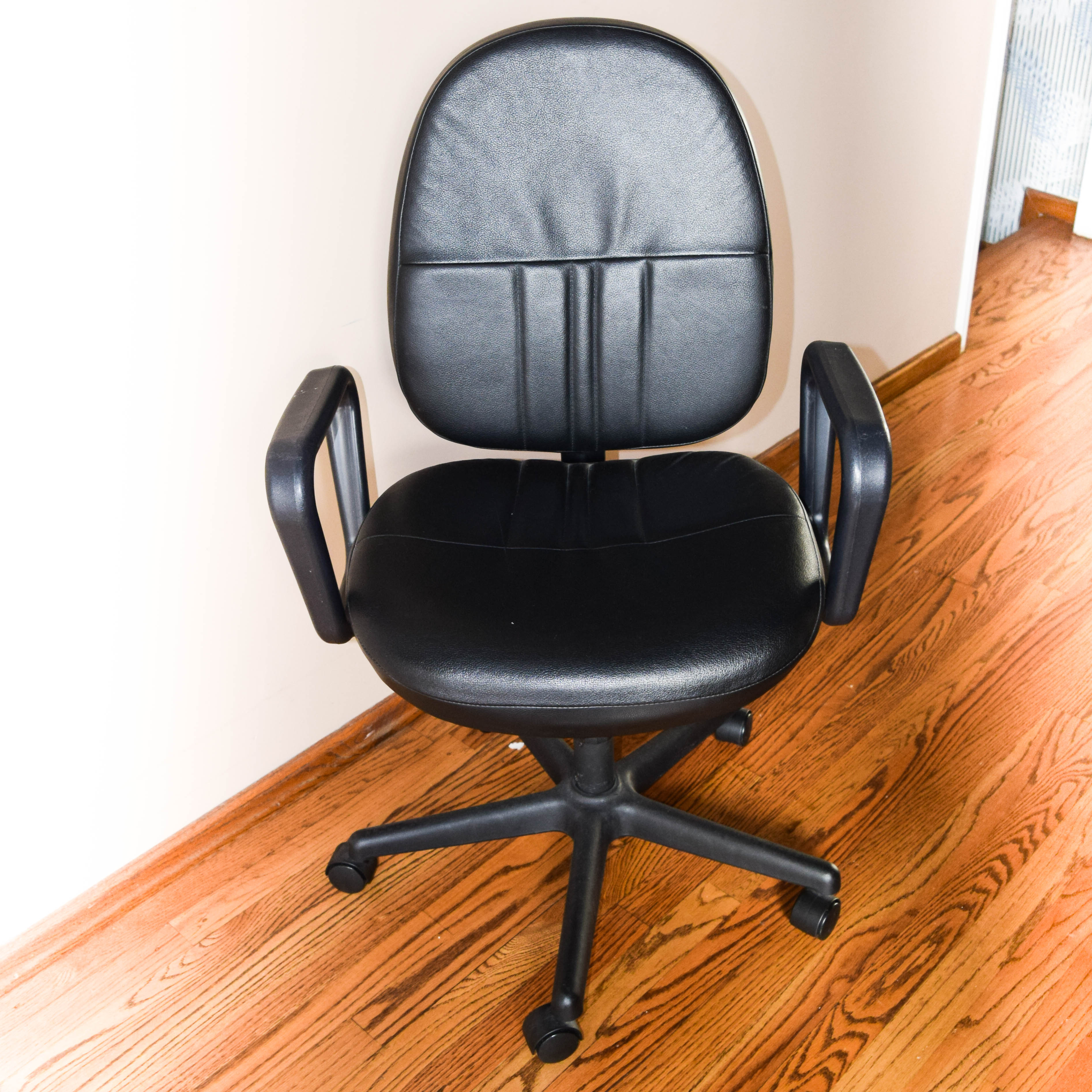 Contemporary Black Office Chair