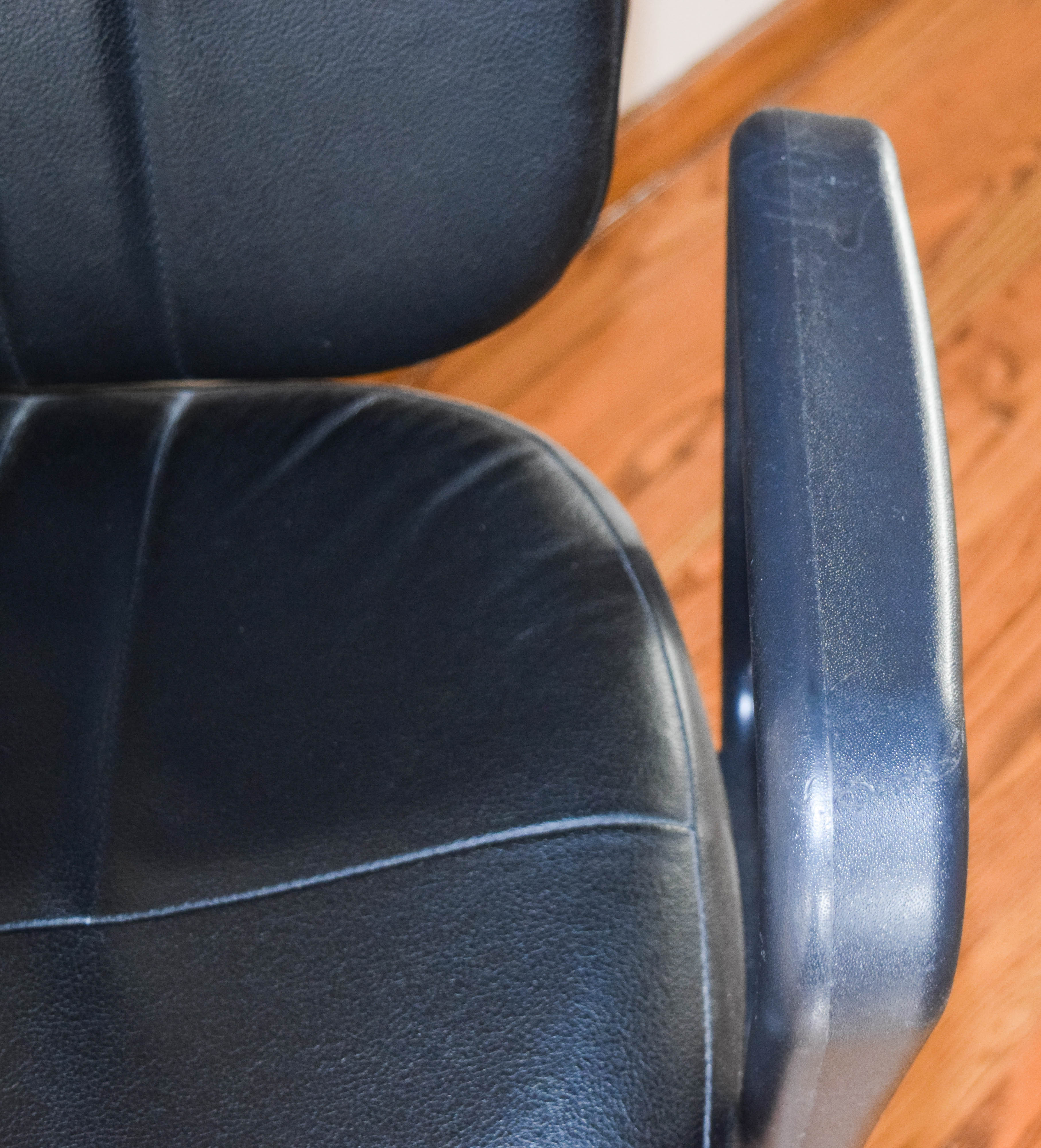 Contemporary Black Office Chair