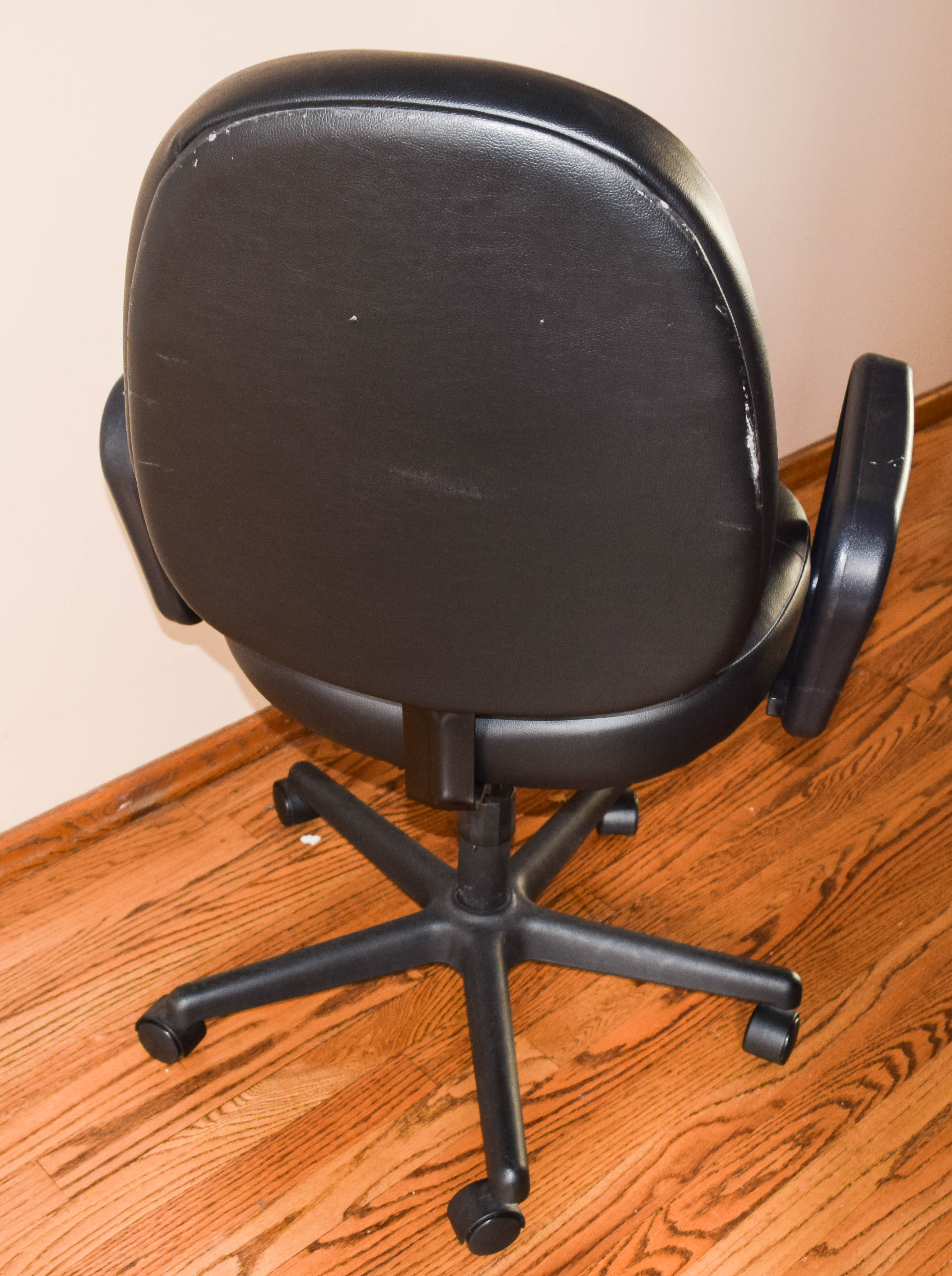 Contemporary Black Office Chair
