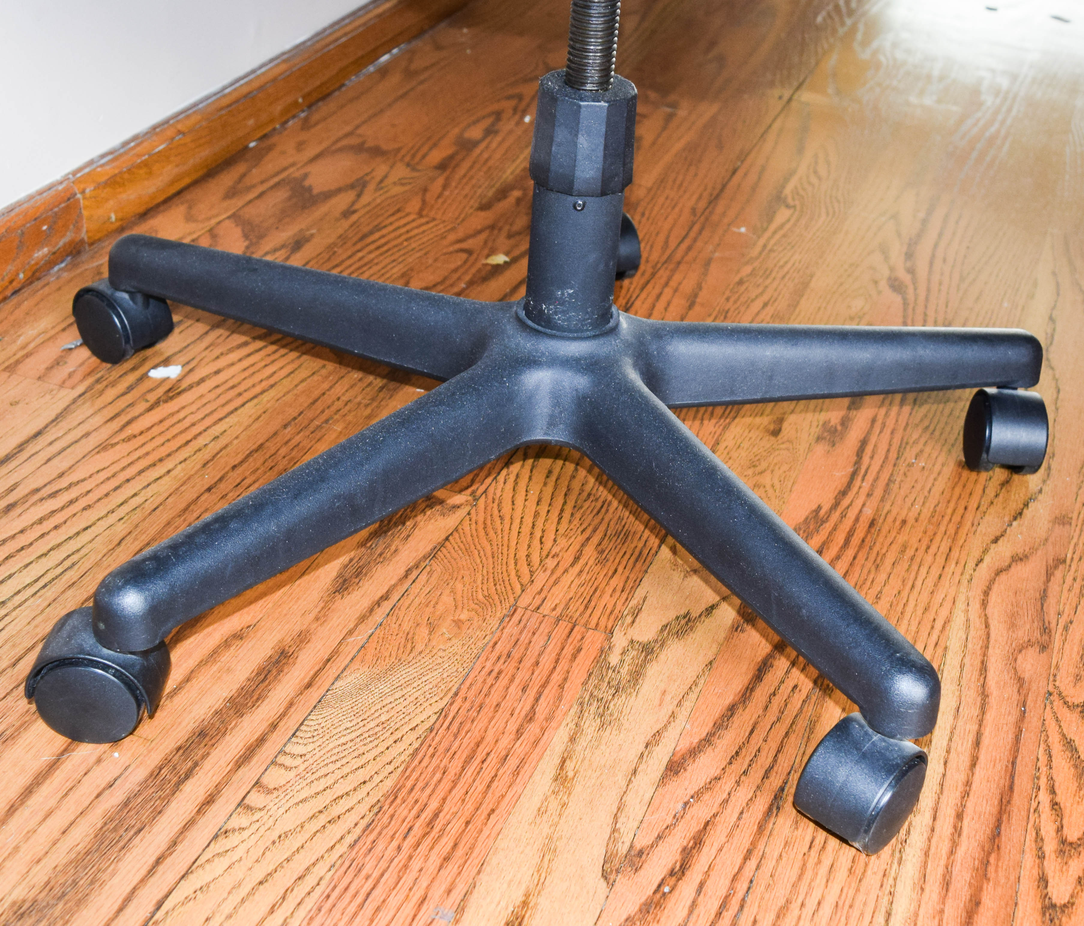 Contemporary Black Office Chair