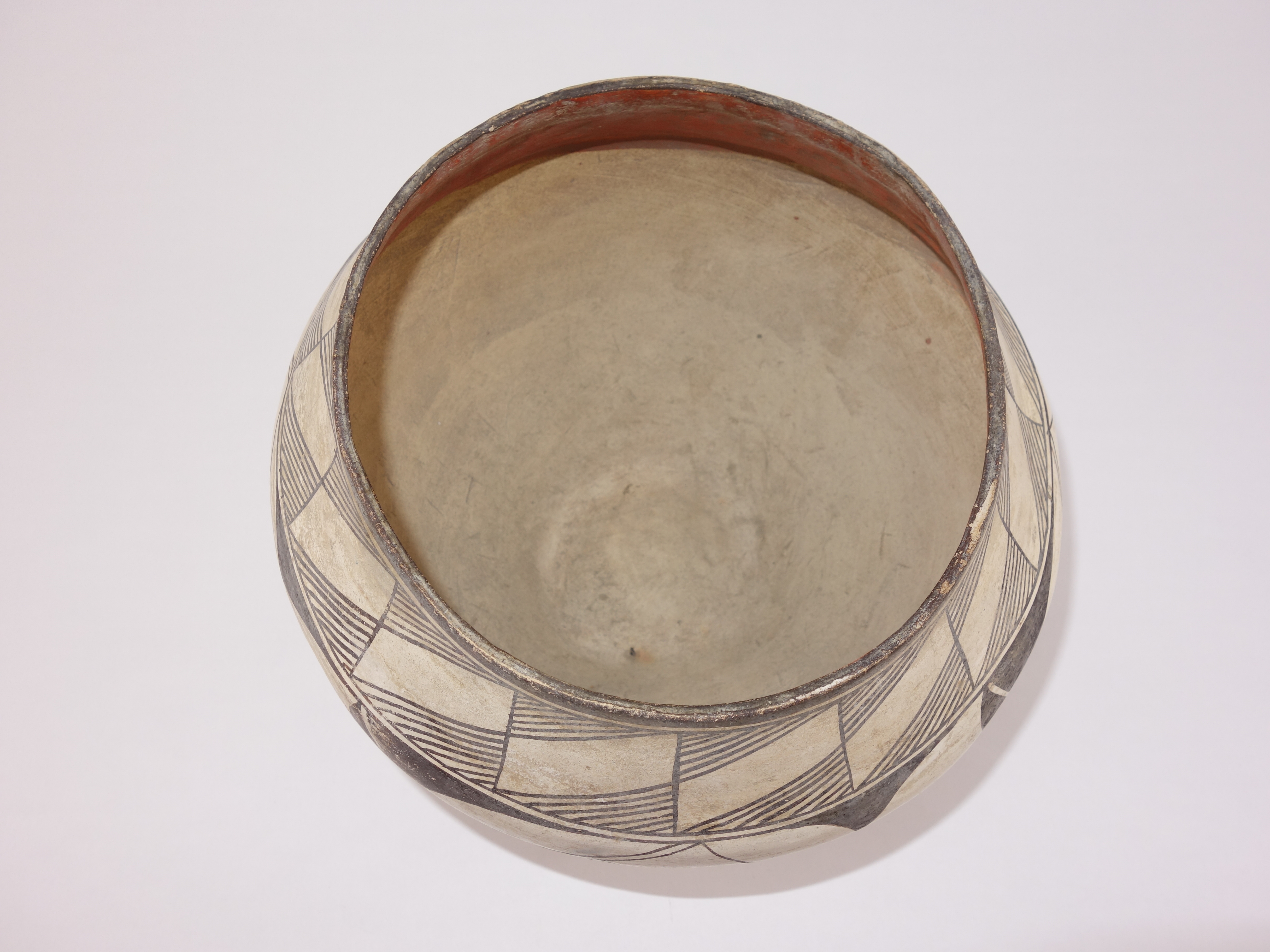 Early Acoma Pueblo Pottery Jar