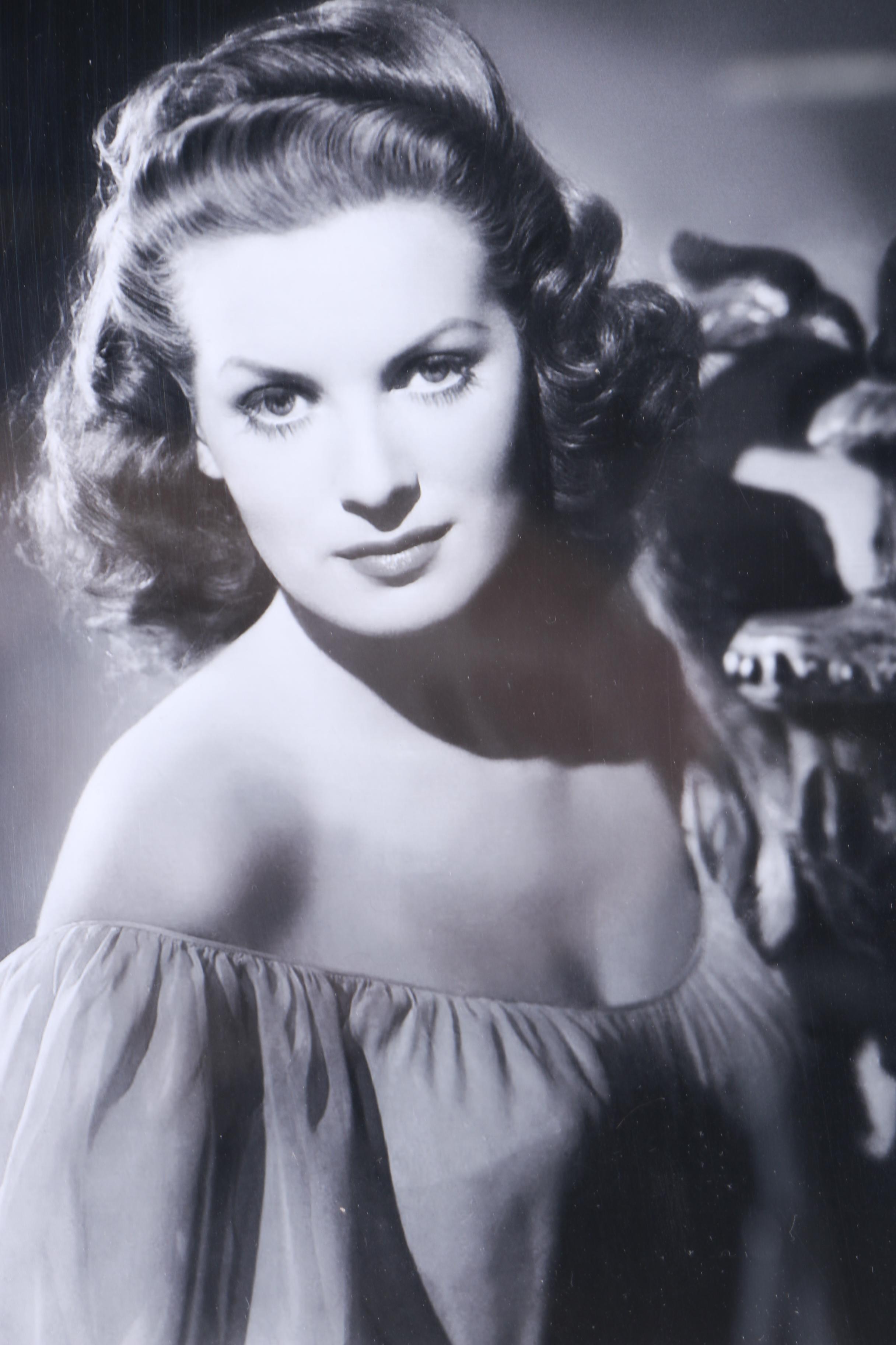 Original 1949 Maureen O'Hara Signed Check and Photograph