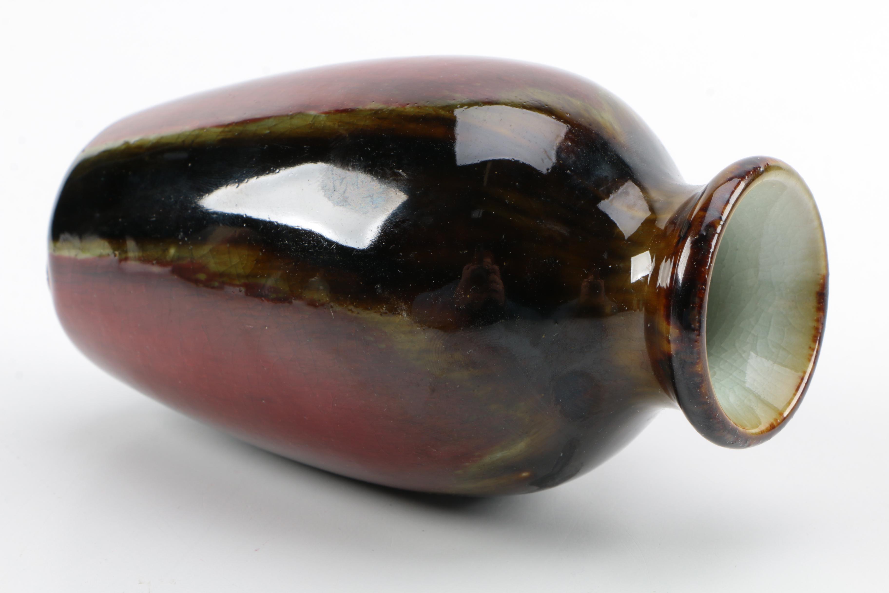 Art Pottery Vases Featuring Ojo Sarco Vase