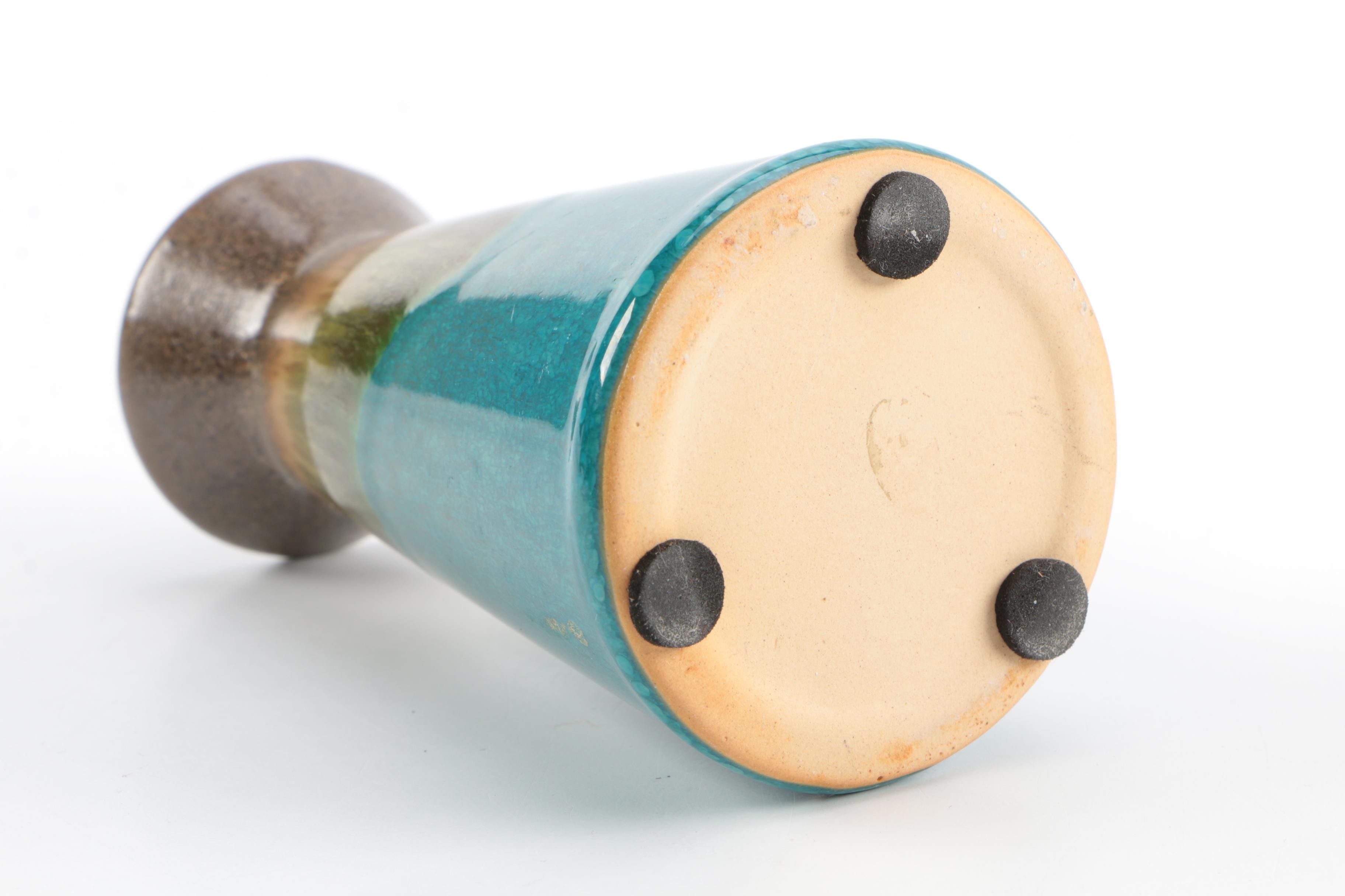 Art Pottery Vases Featuring Ojo Sarco Vase