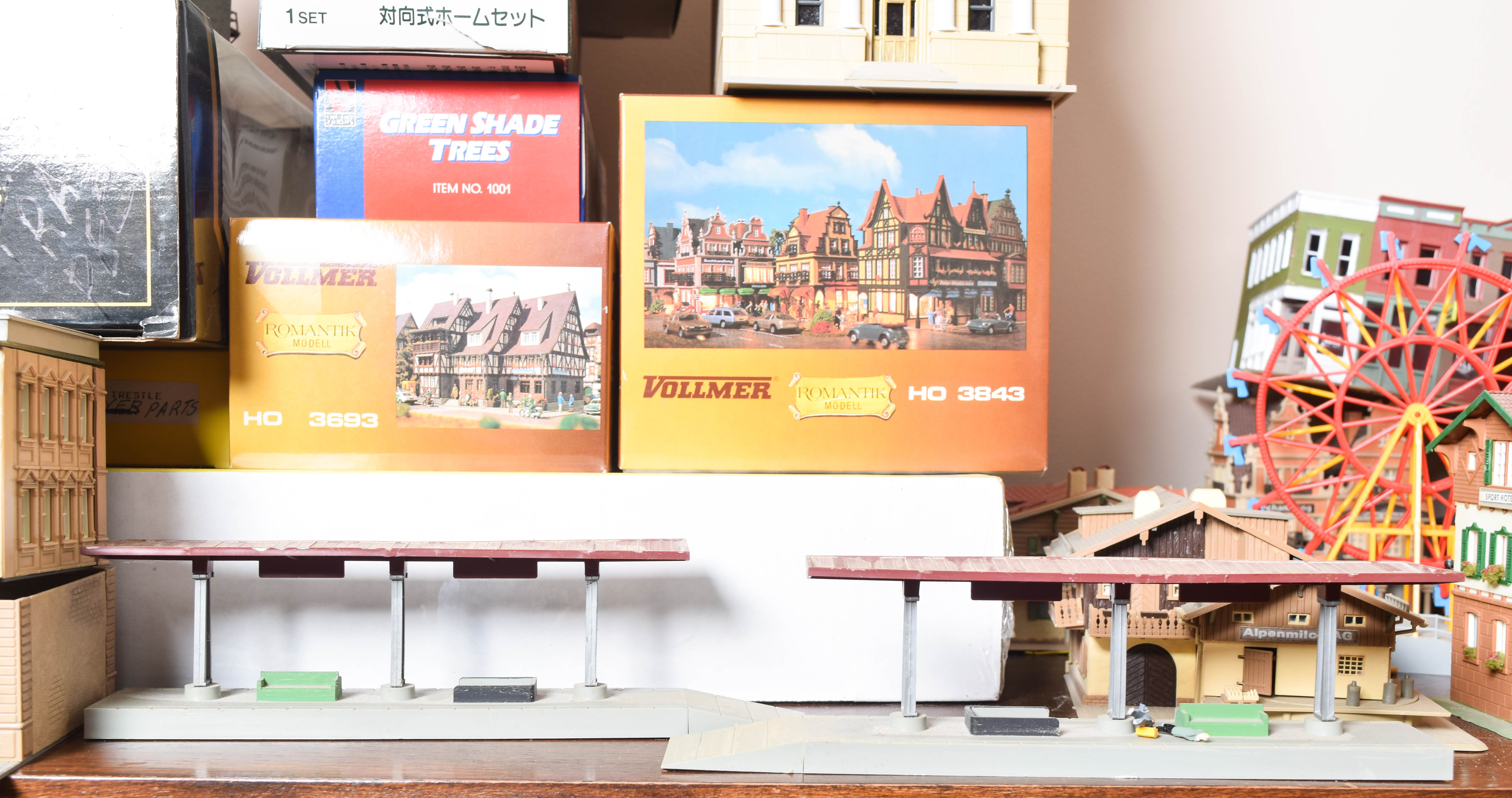 Collection of American and European HO/OO Scale Train Buildings and  Scenery