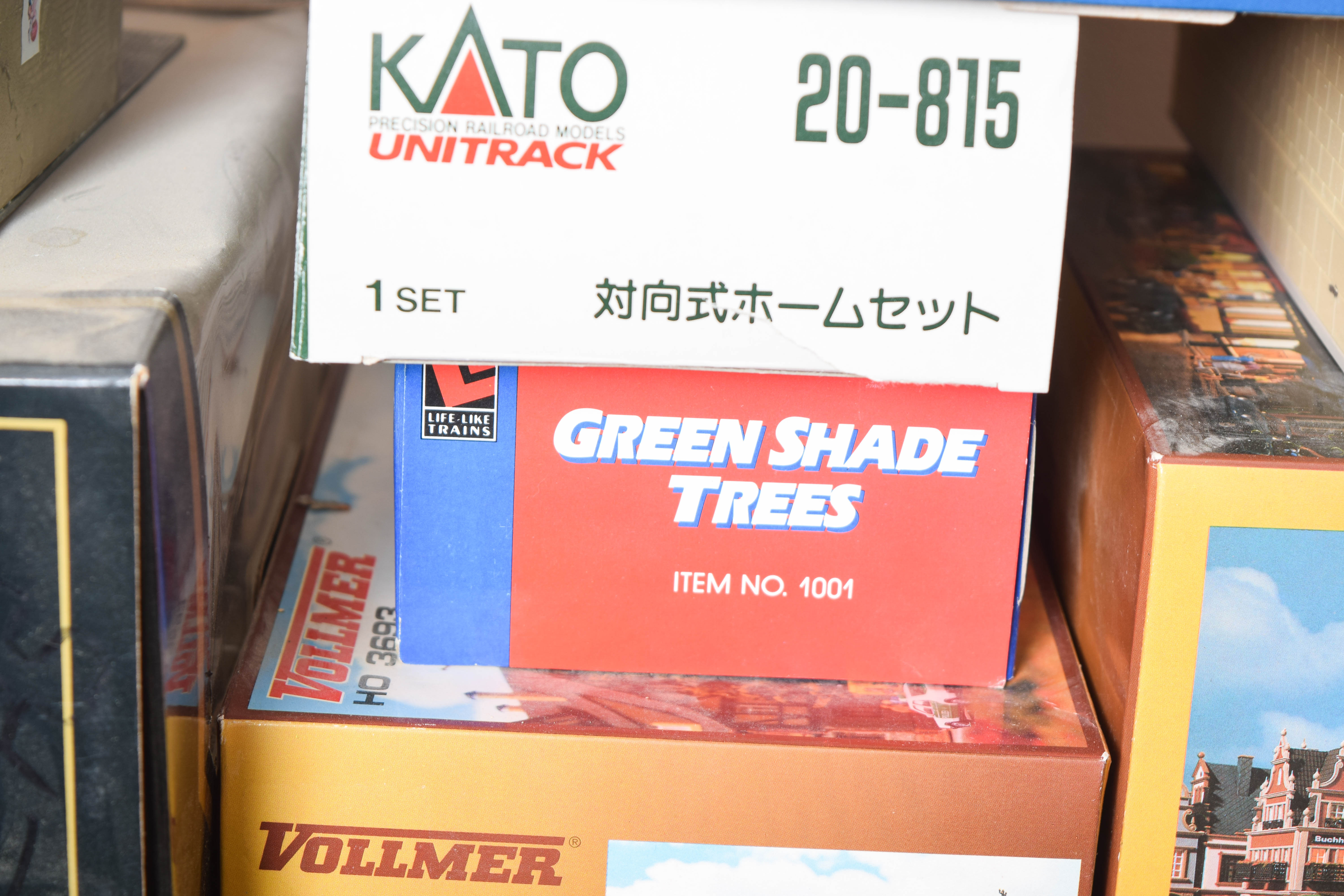 Collection of American and European HO/OO Scale Train Buildings and  Scenery