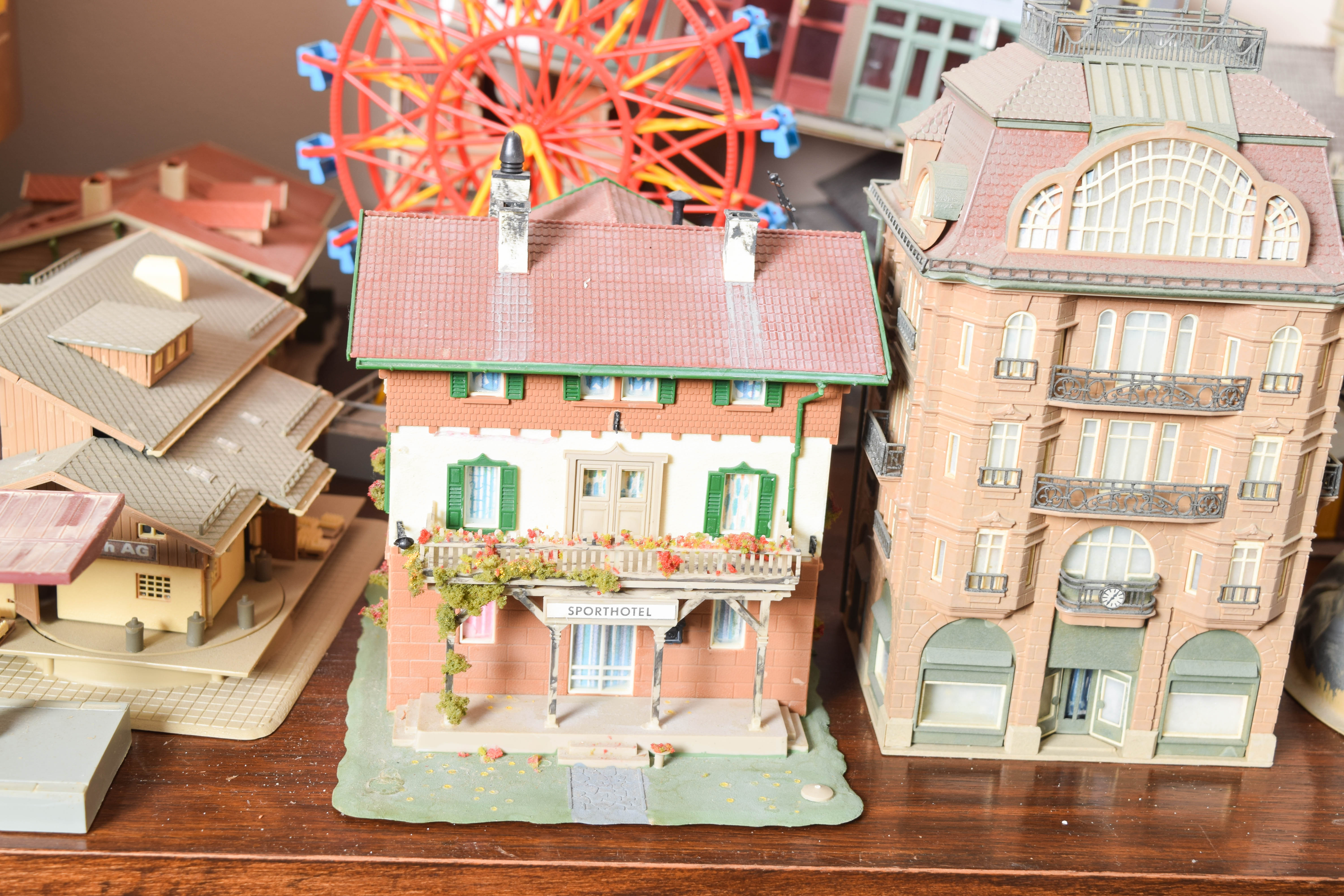 Collection of American and European HO/OO Scale Train Buildings and  Scenery