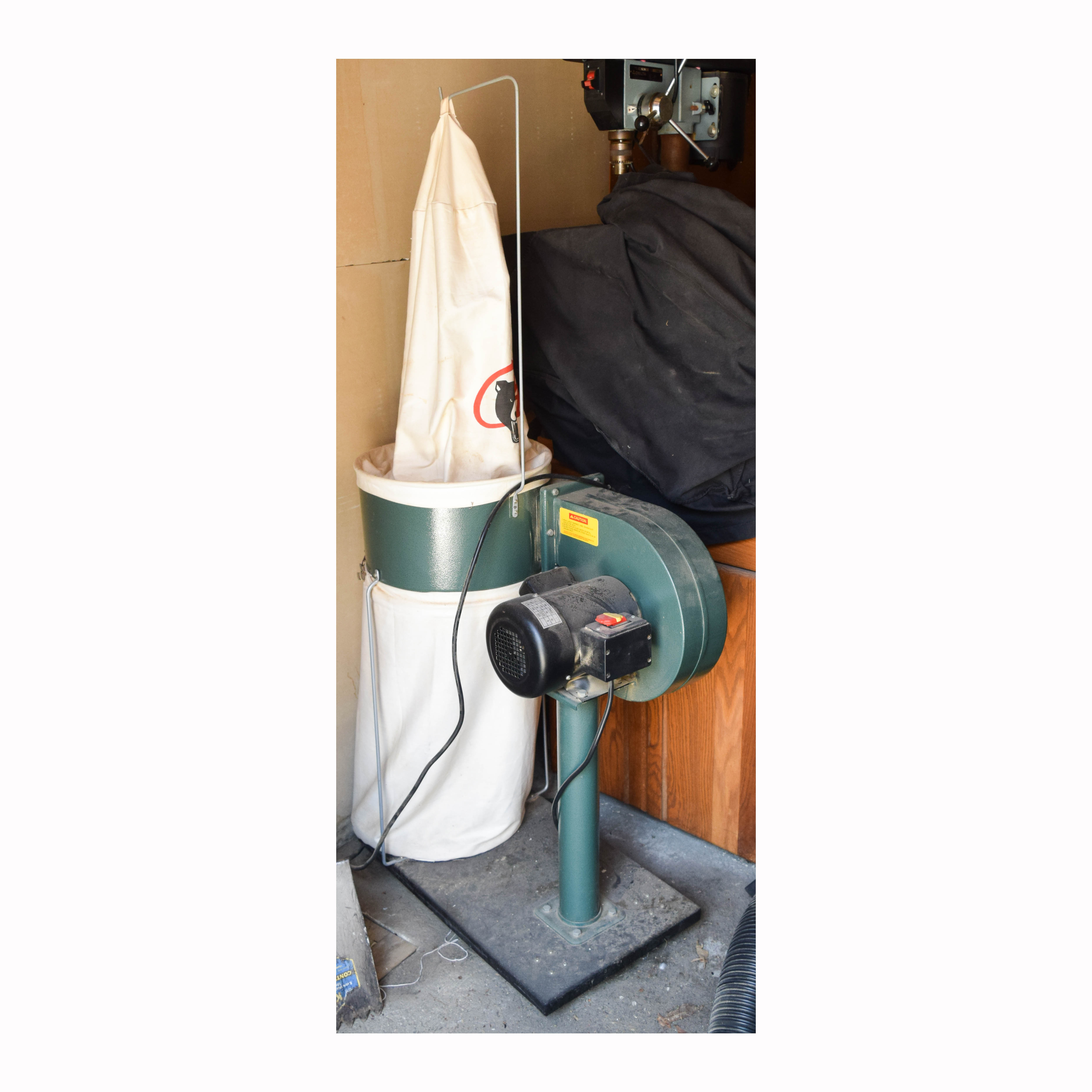 Grizzly Industrial Wood Dust Vacuum