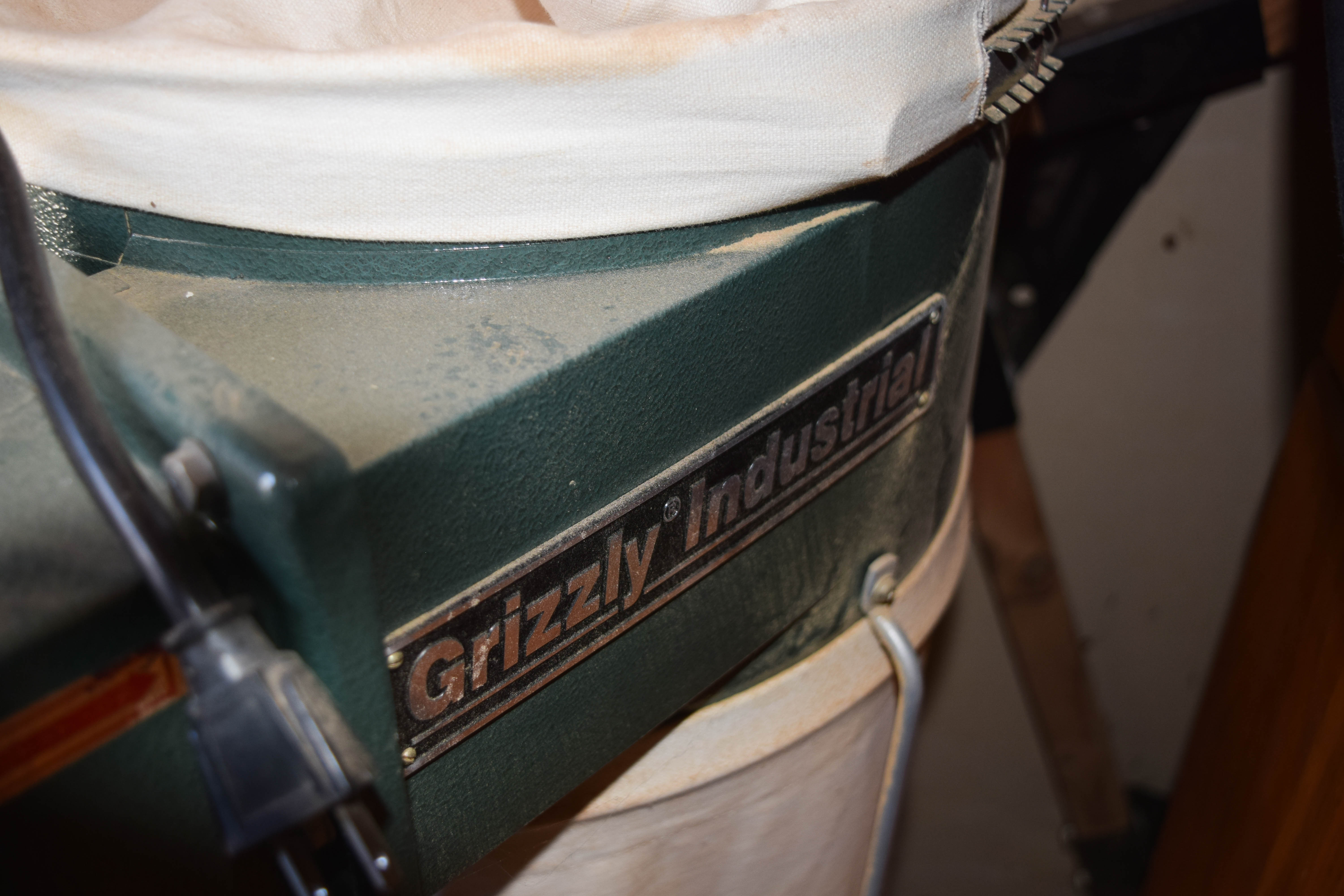 Grizzly Industrial Wood Dust Vacuum