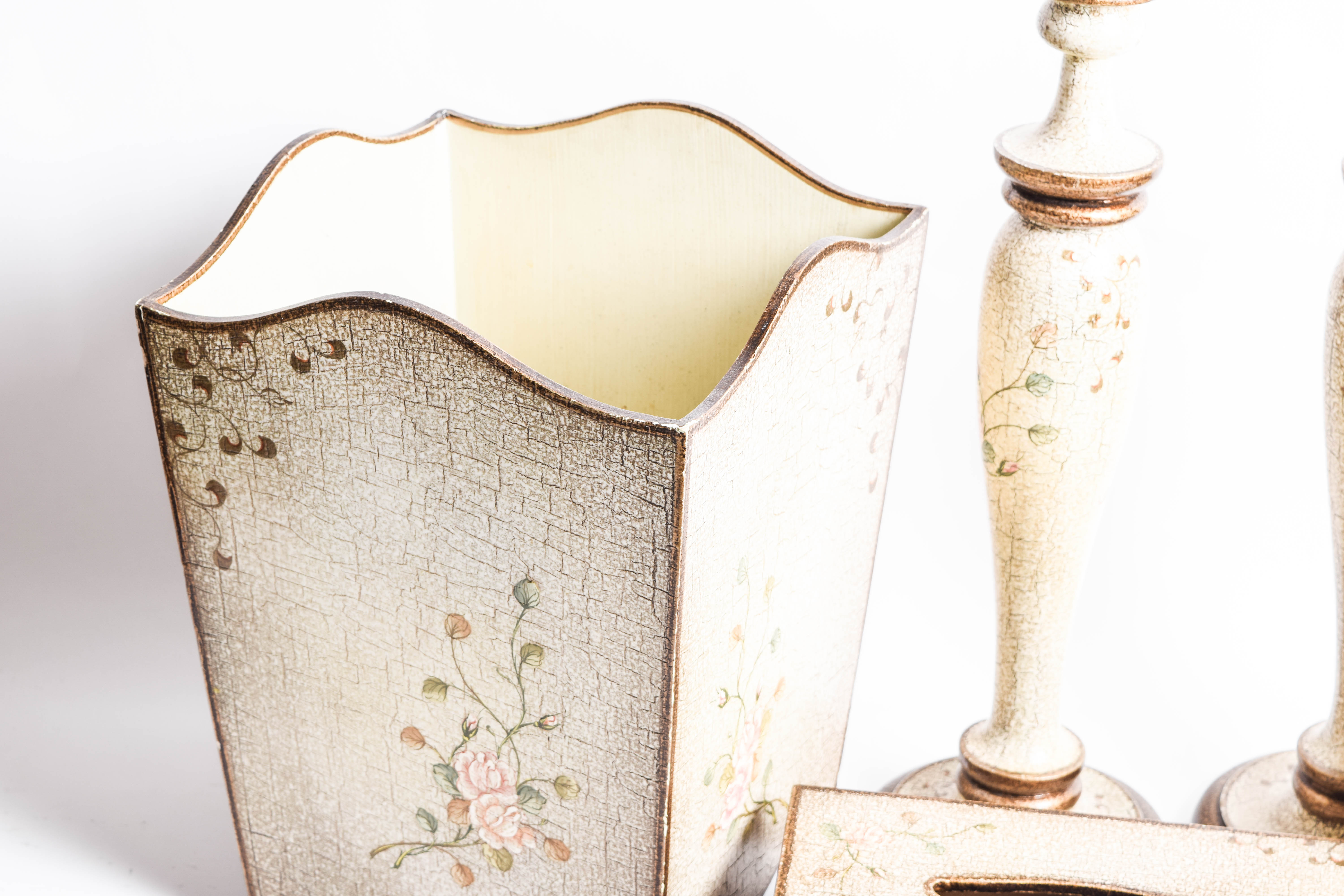 Set of Shabby Chic Bathroom Decor