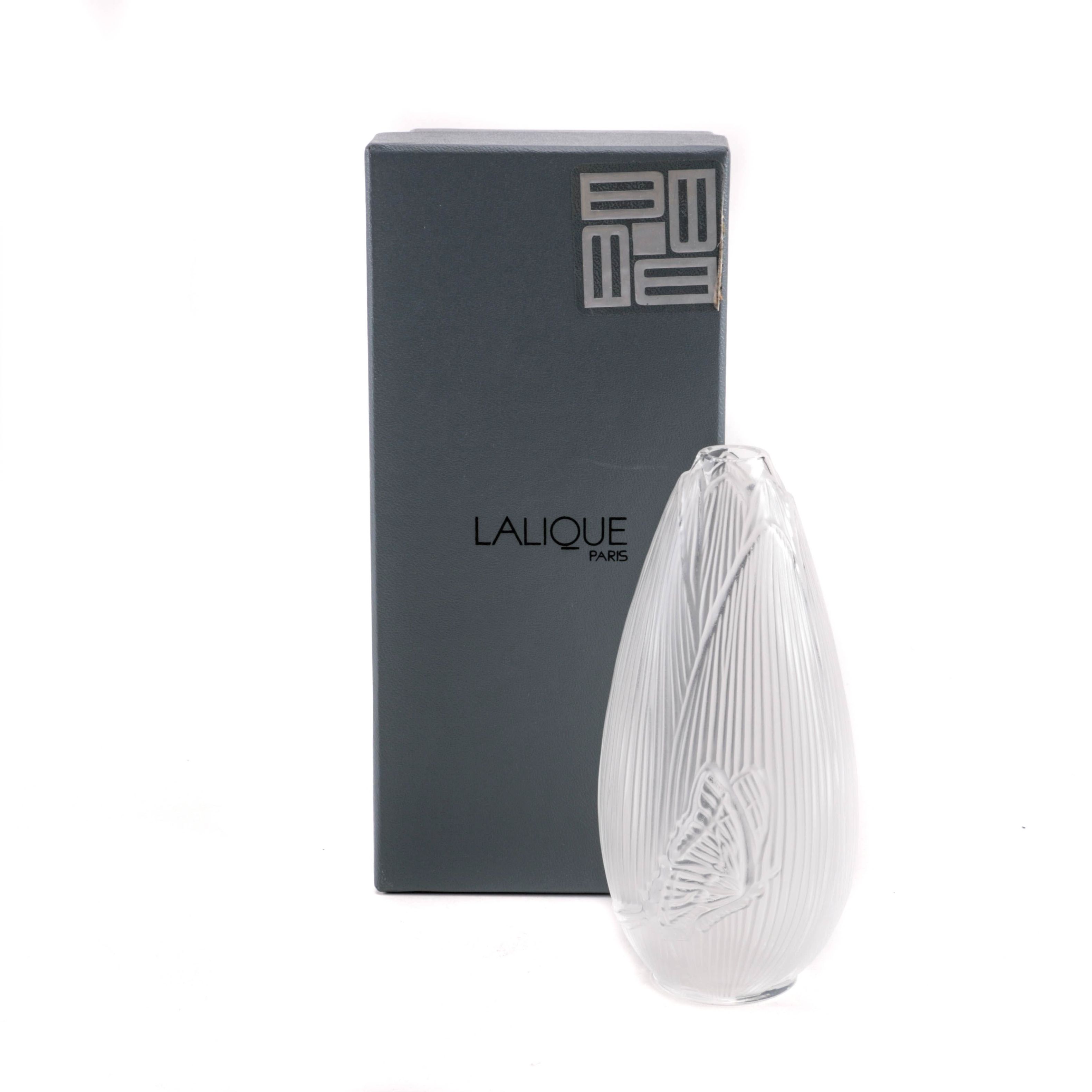 Lalique Crystal "Coeur de Fleur" Butterfly Vase