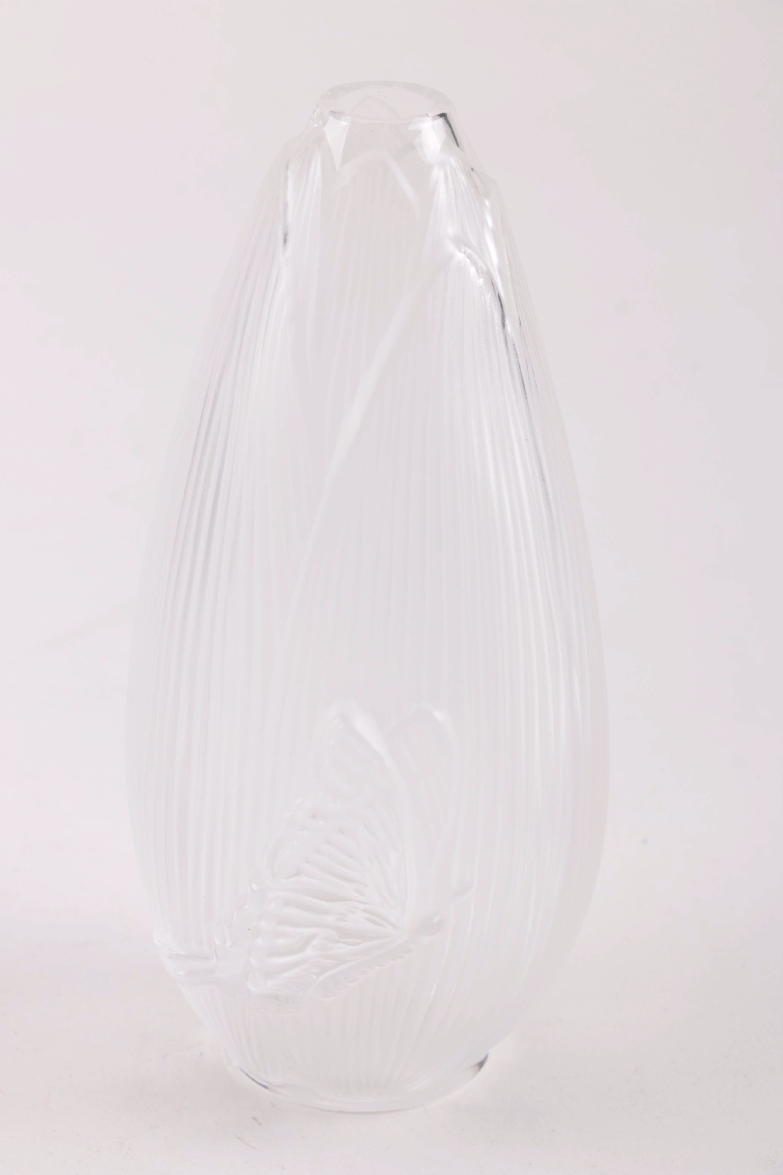 Lalique Crystal "Coeur de Fleur" Butterfly Vase