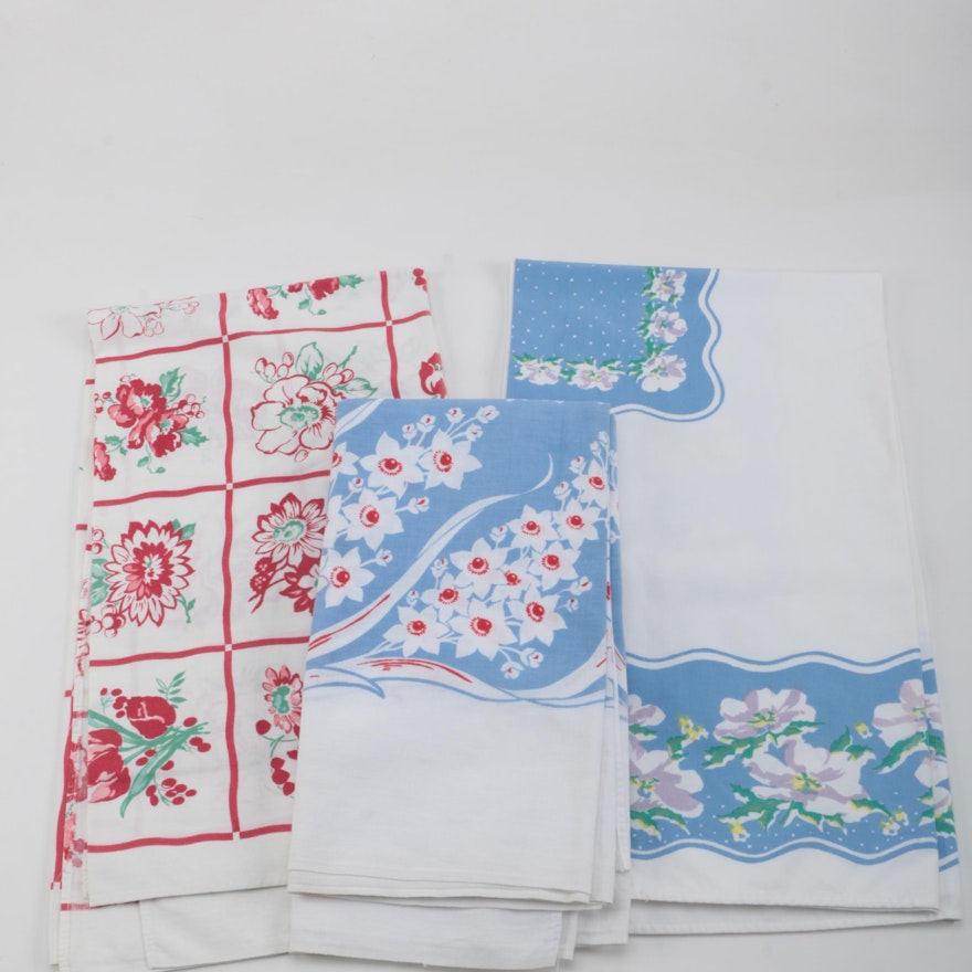 Vintage Floral Print Tablecloths