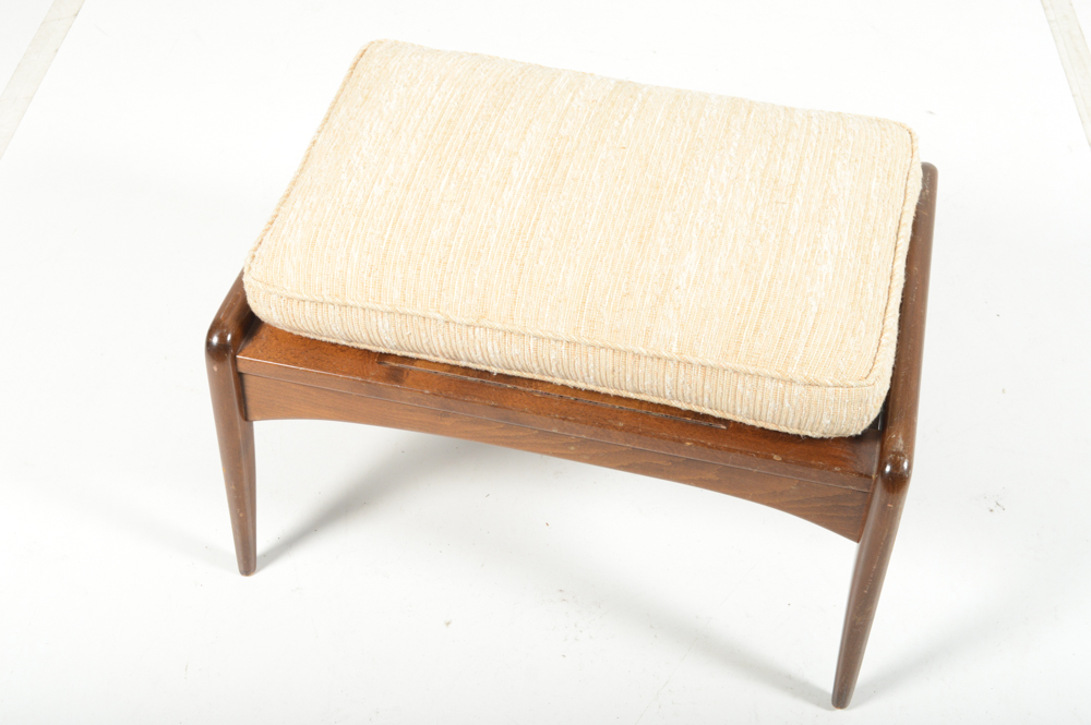 Poul Jensen Danish Modern Z Style Arm Chairs and Ottoman by Selig